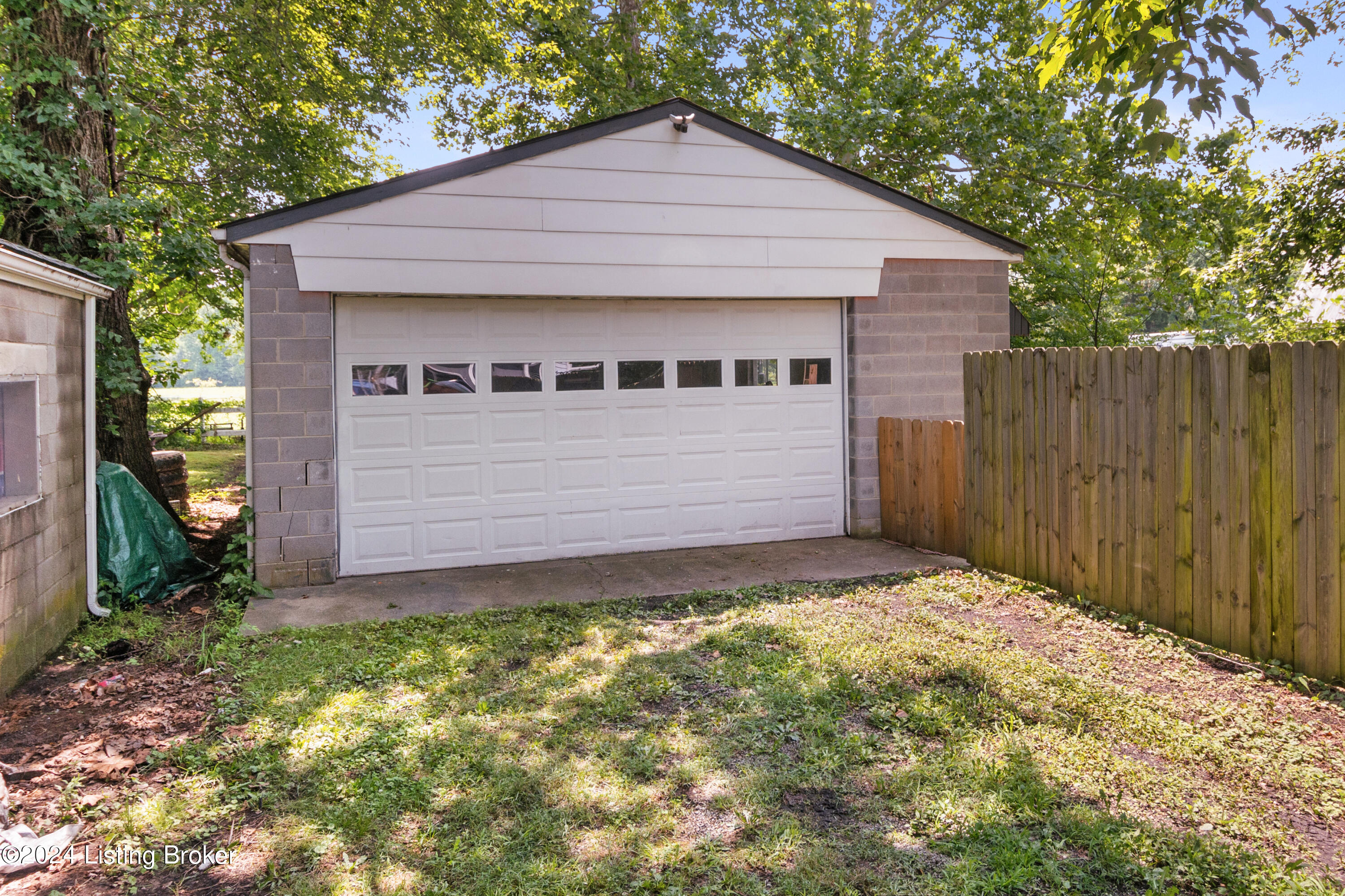 710 Fairdale Rd