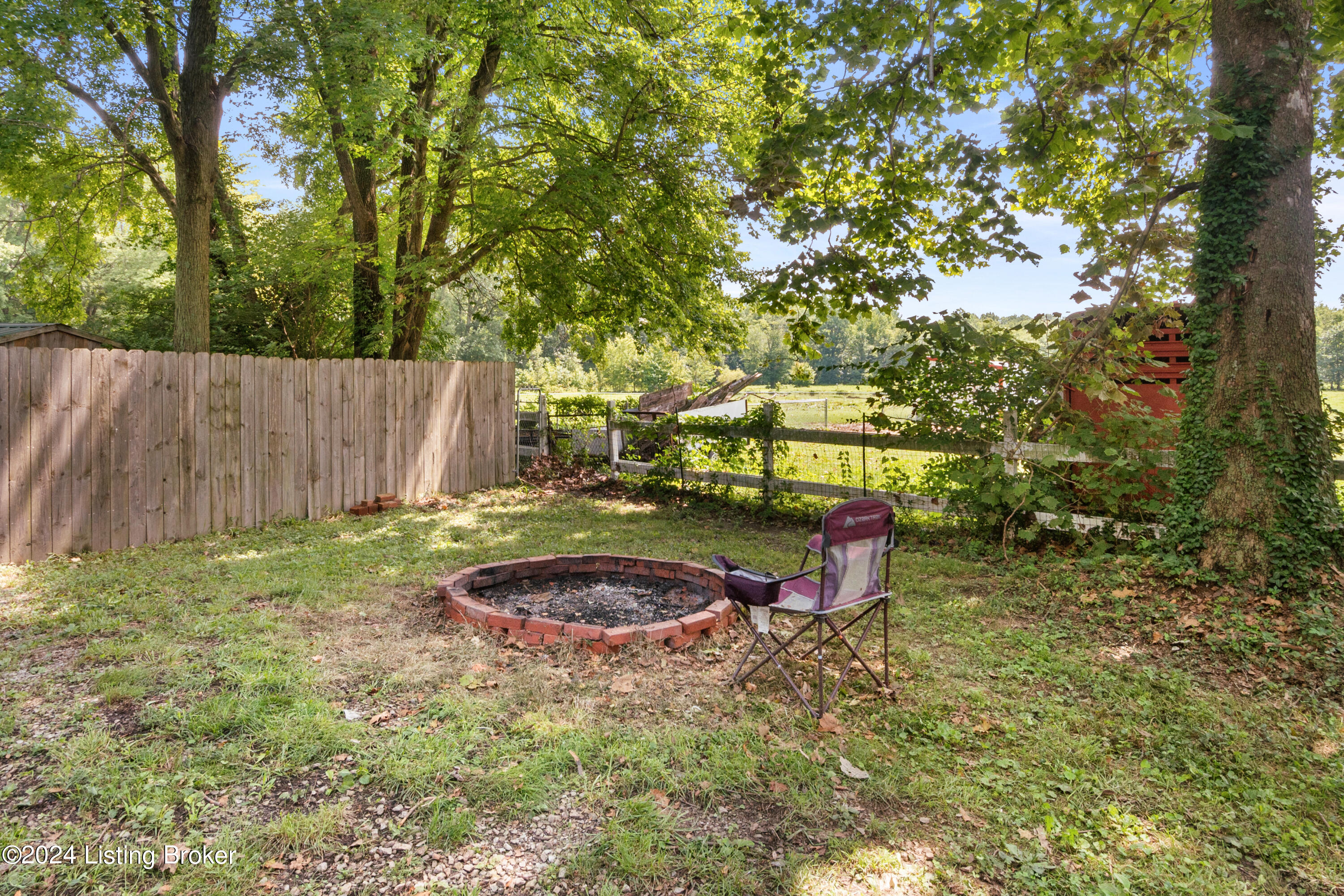 710 Fairdale Rd