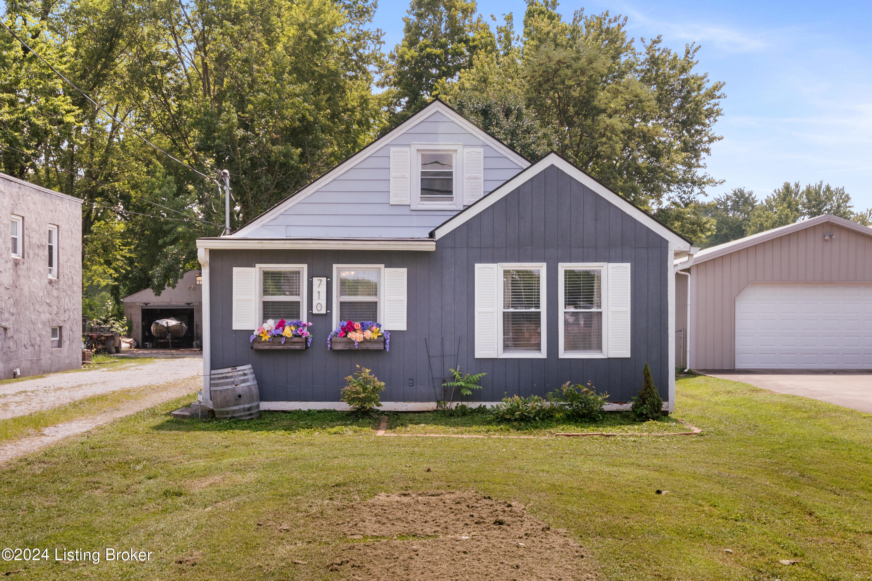710 Fairdale Rd
