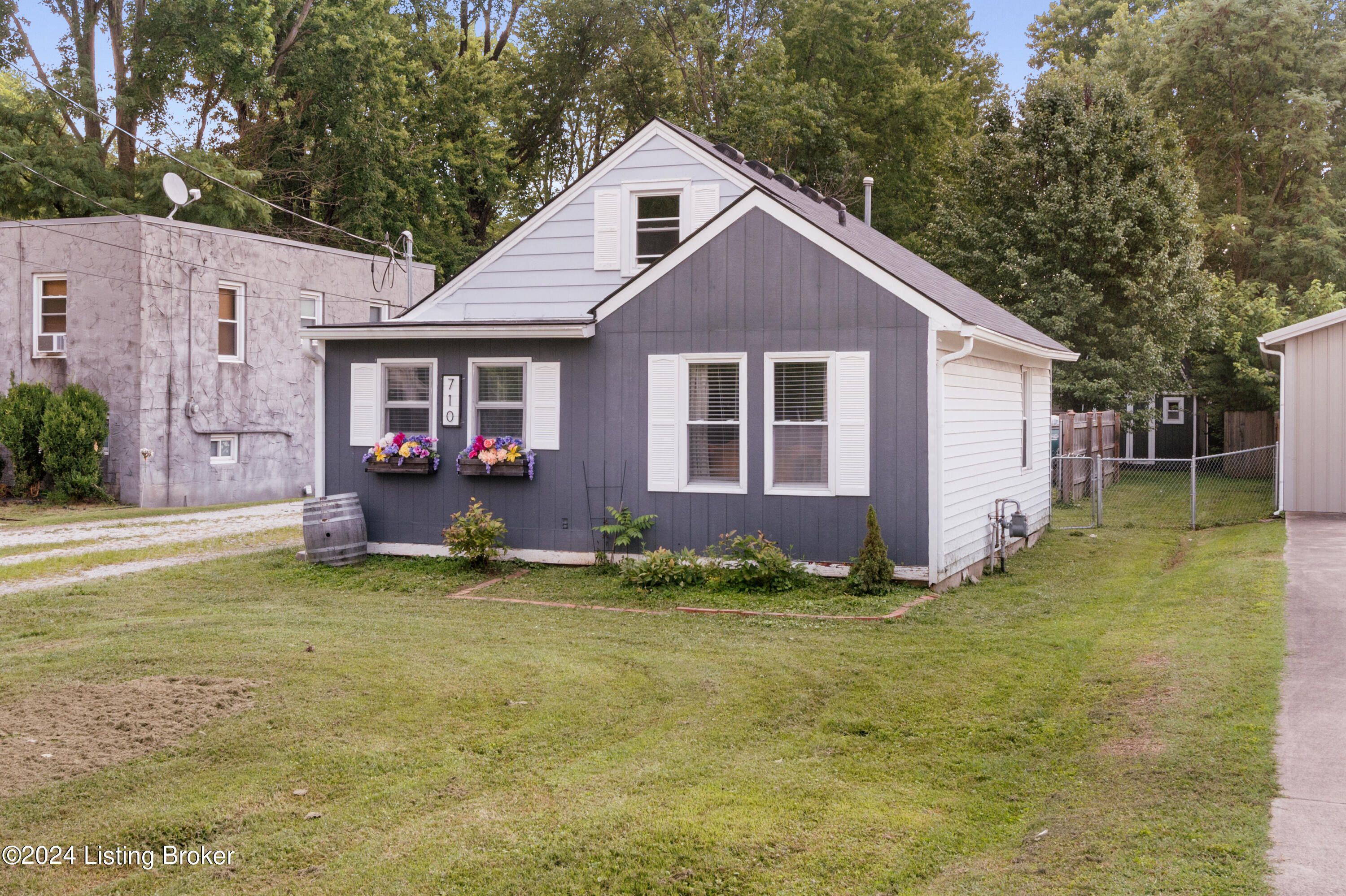 710 Fairdale Rd