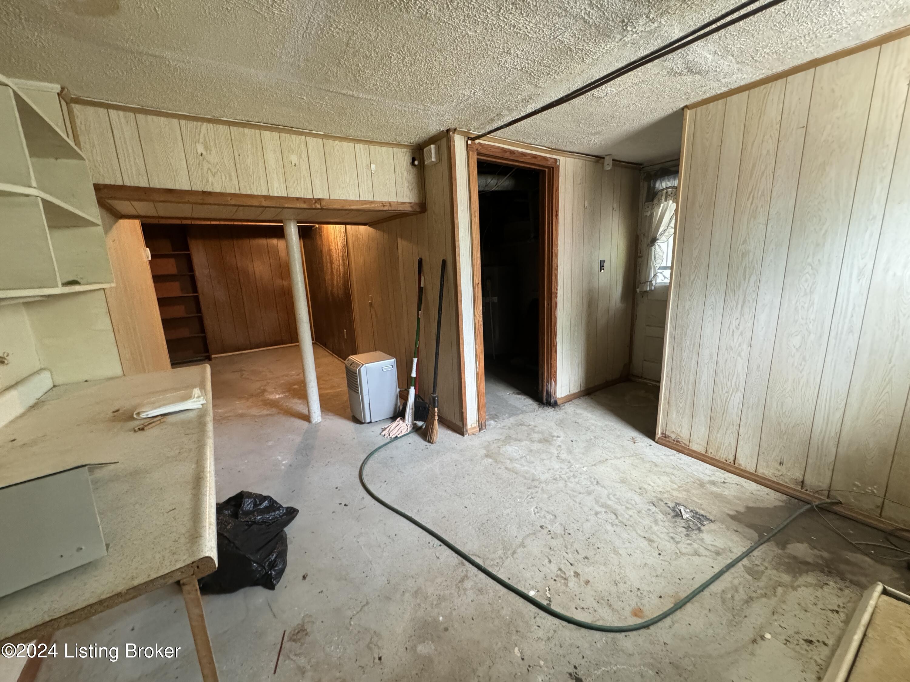 8817 Brown Austin Rd