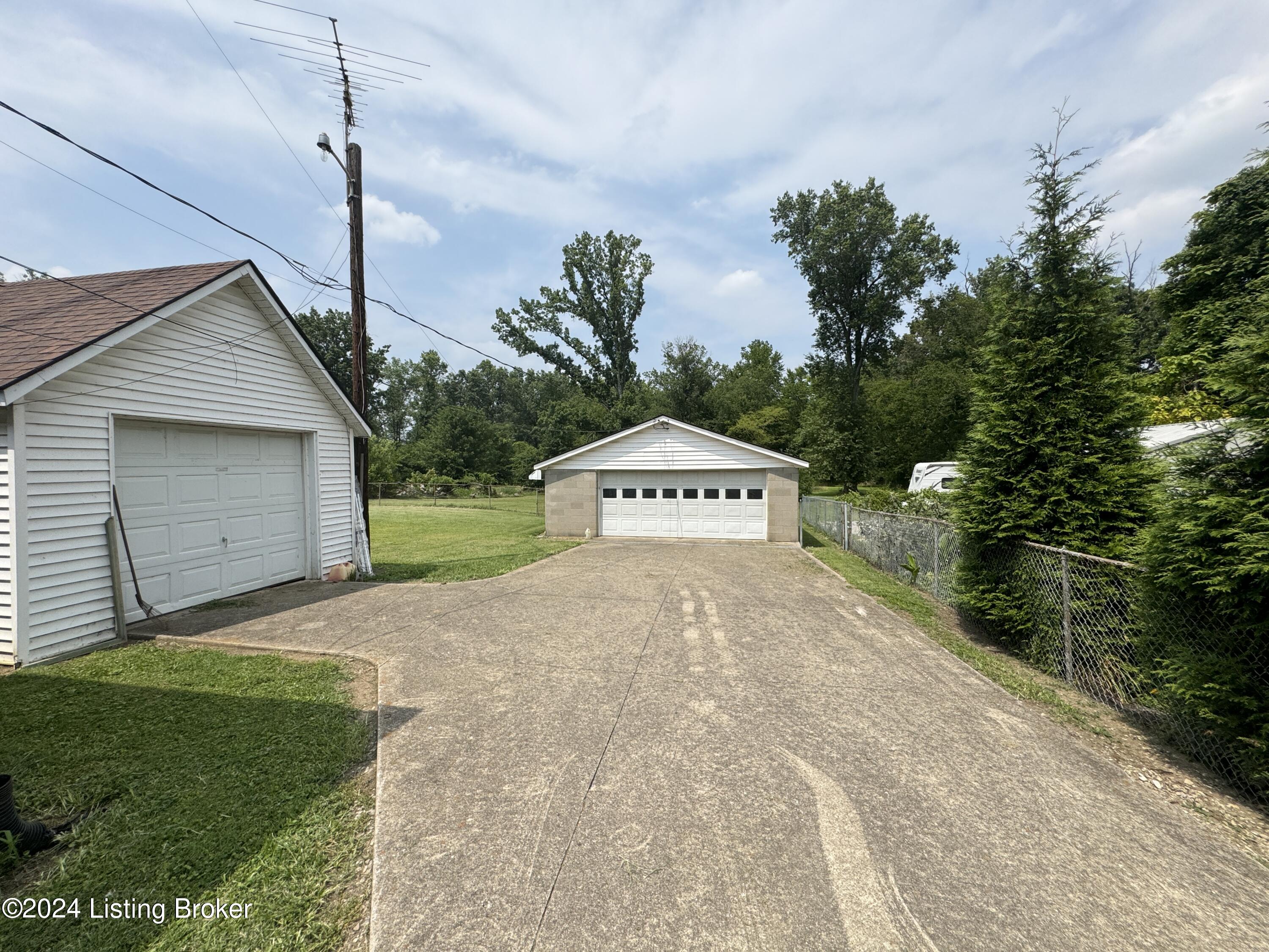 8817 Brown Austin Rd