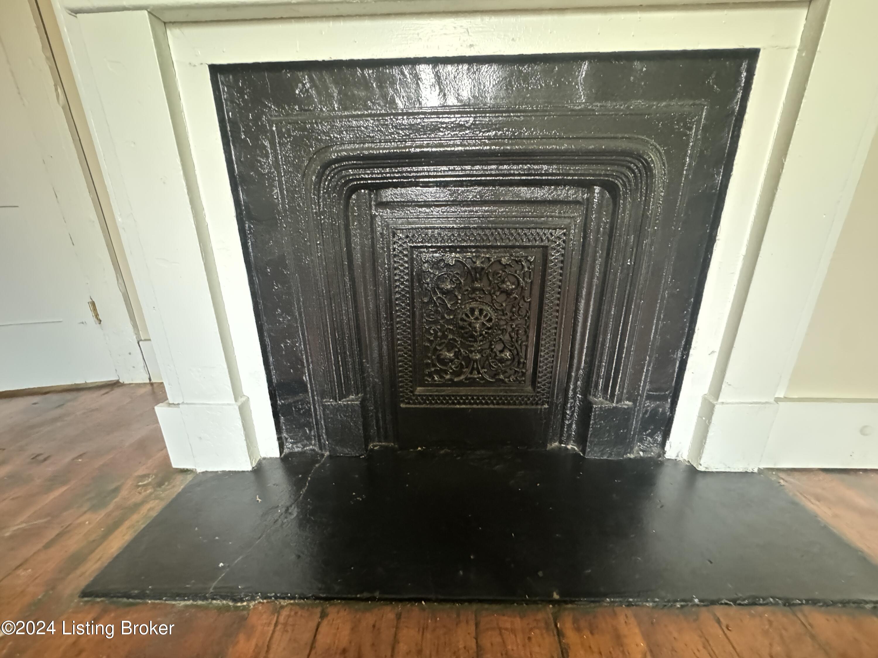 11 Church St