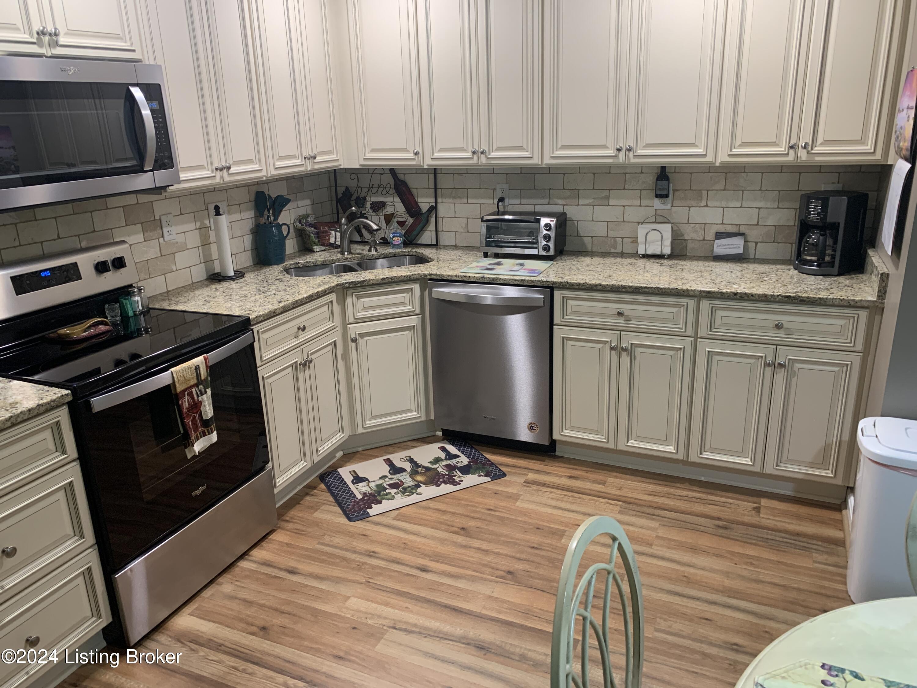 9306 Sissone Dr