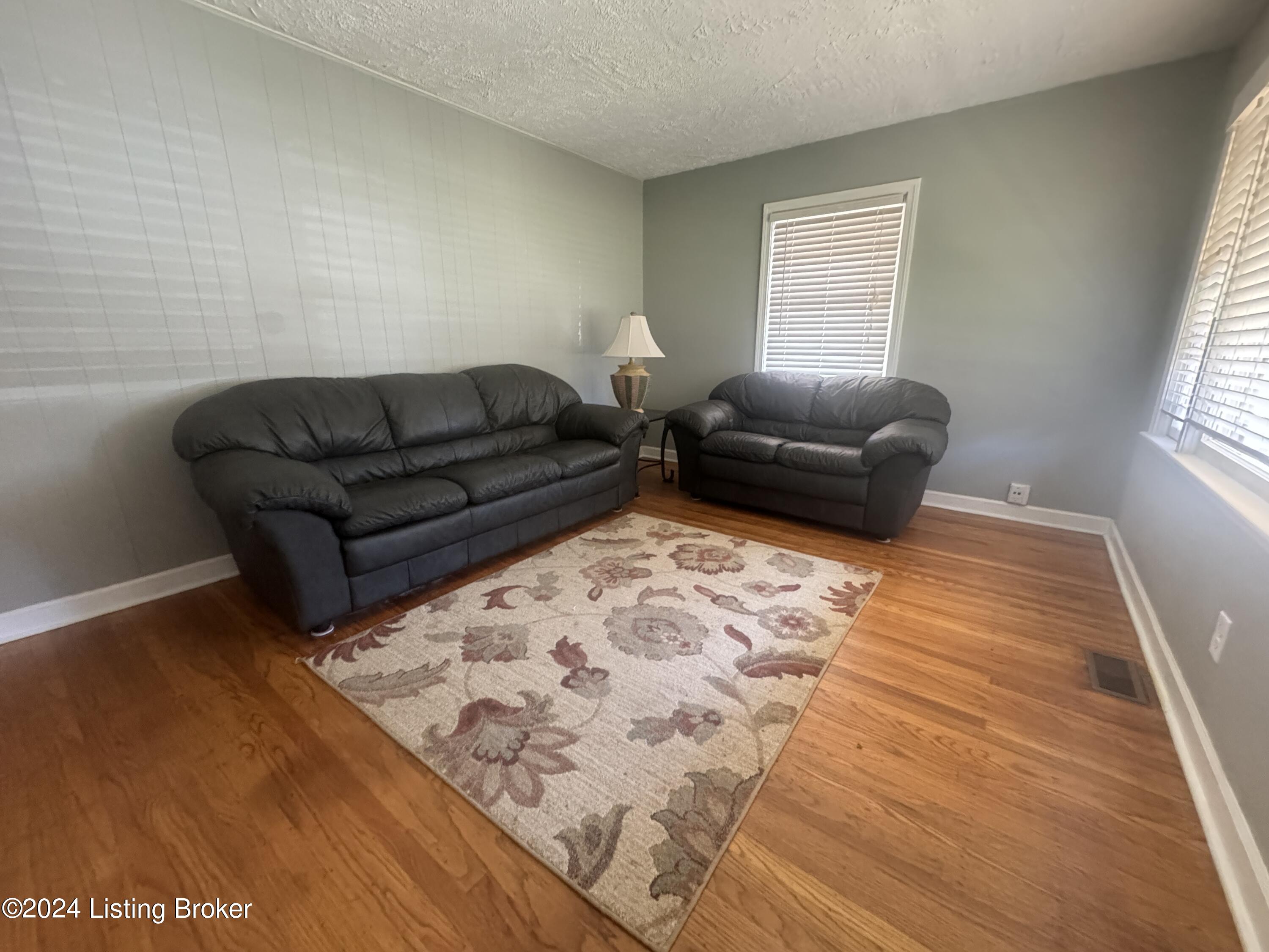 2003 Dixie Garden Dr