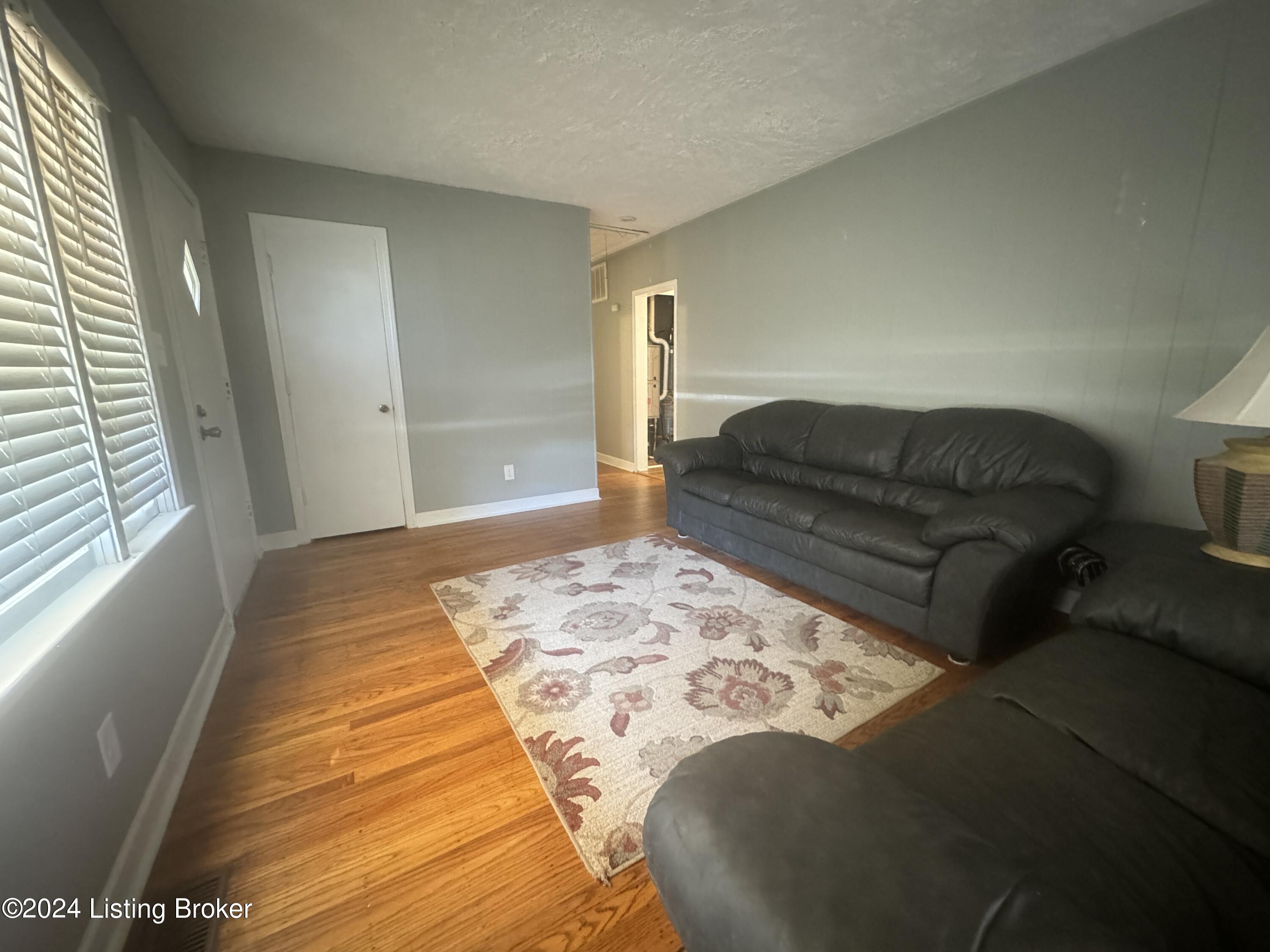 2003 Dixie Garden Dr
