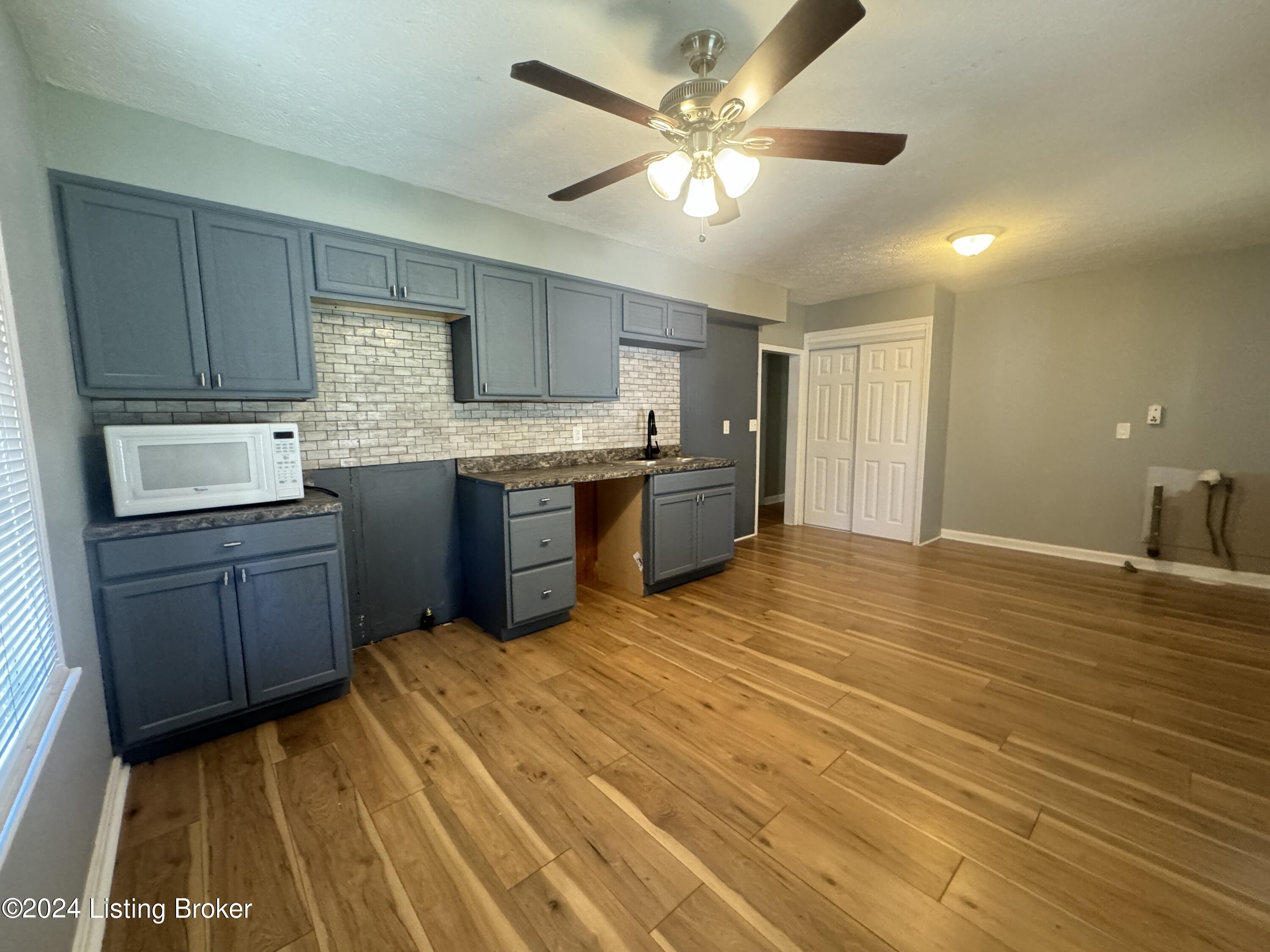 2003 Dixie Garden Dr