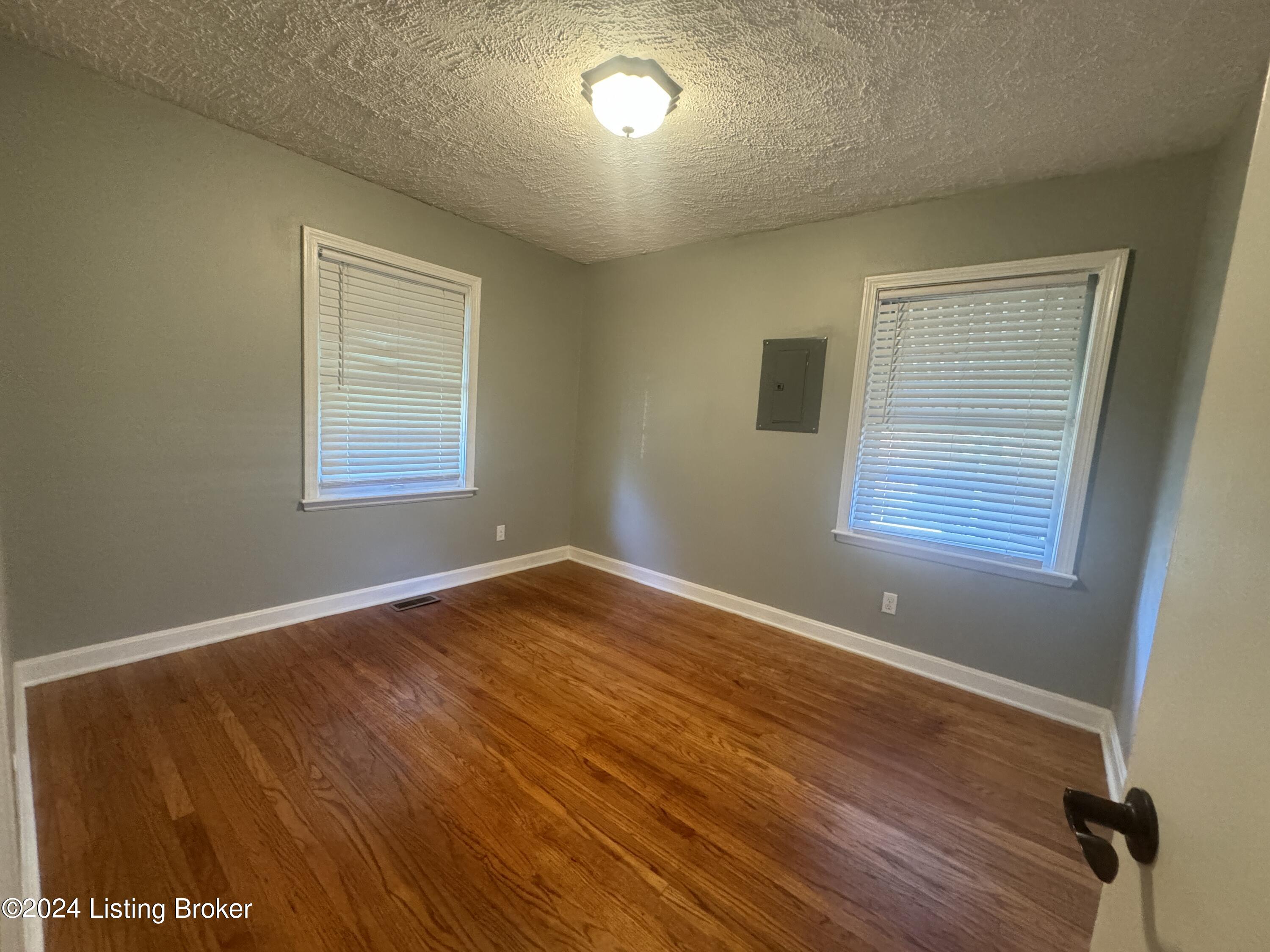 2003 Dixie Garden Dr