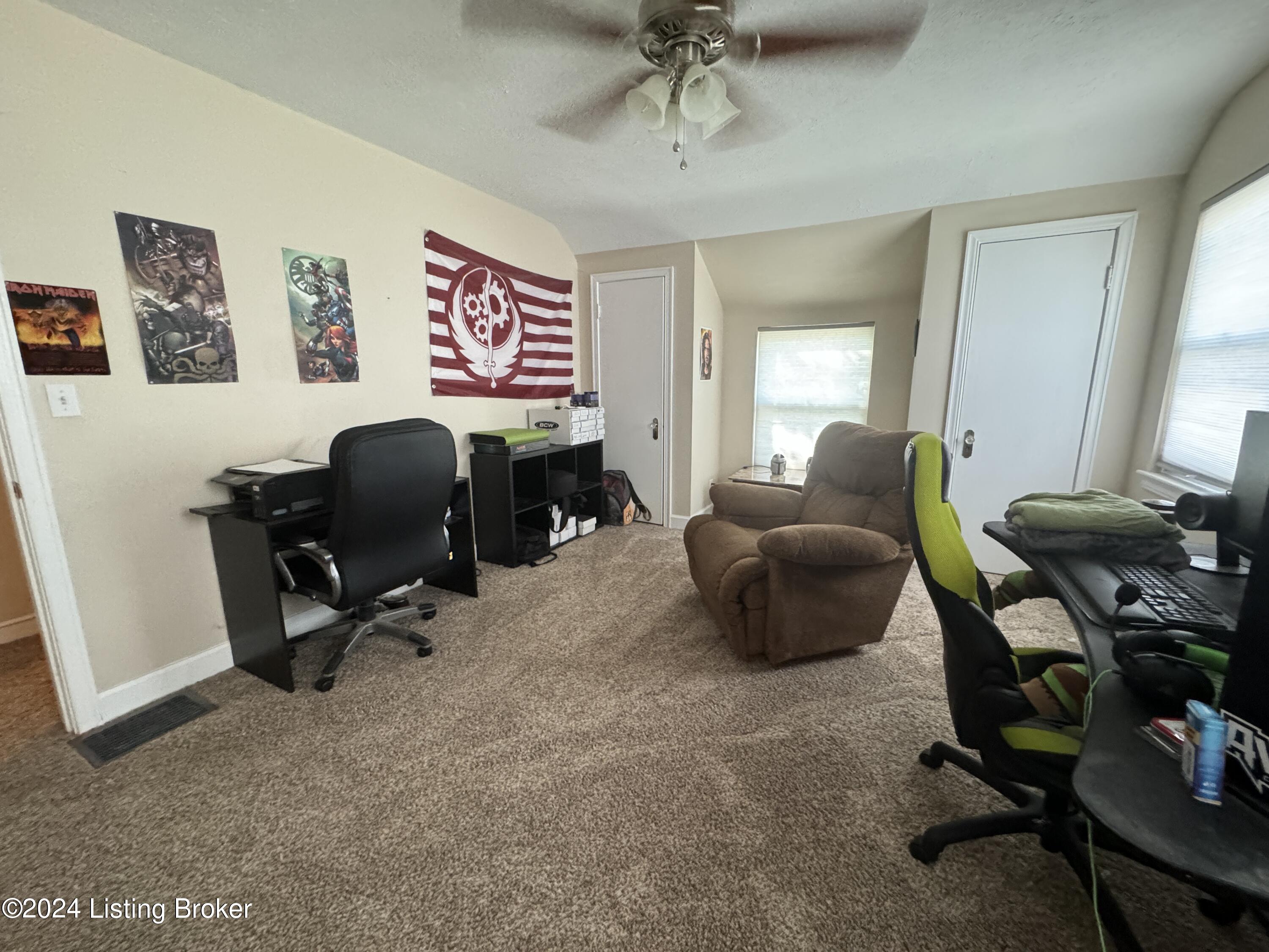 113 Cambridge Dr