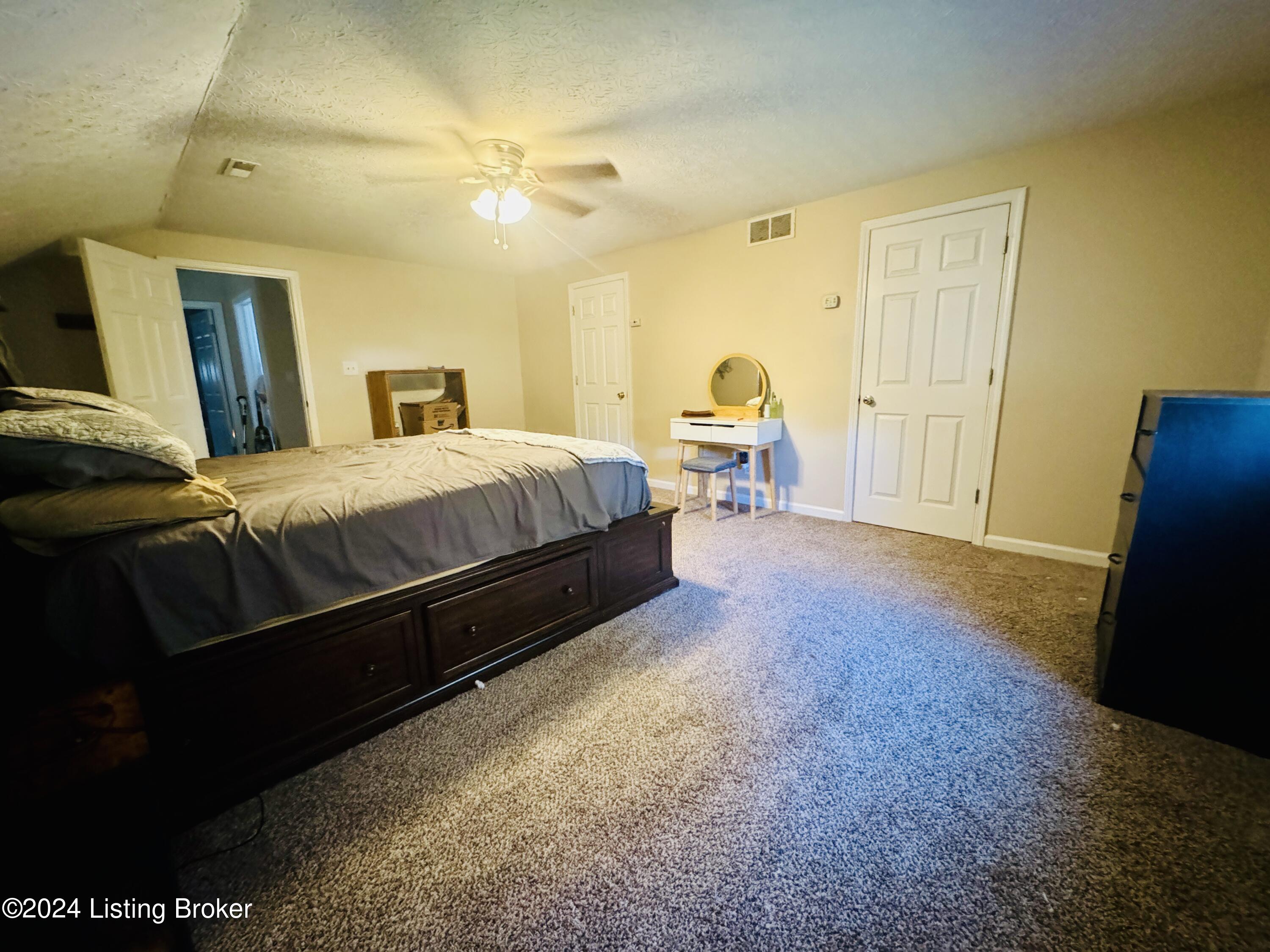 113 Cambridge Dr