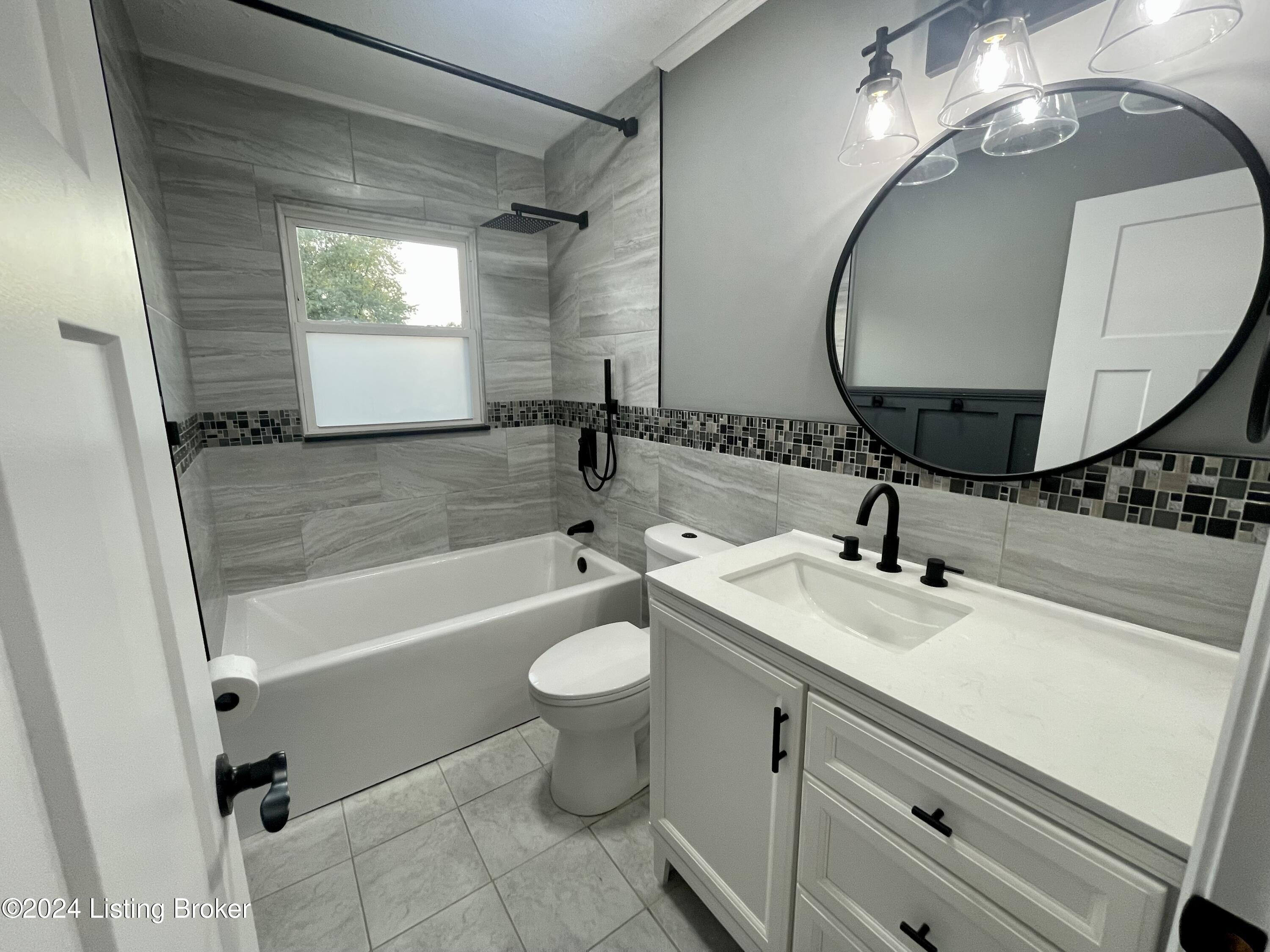 4102 Caven Ct