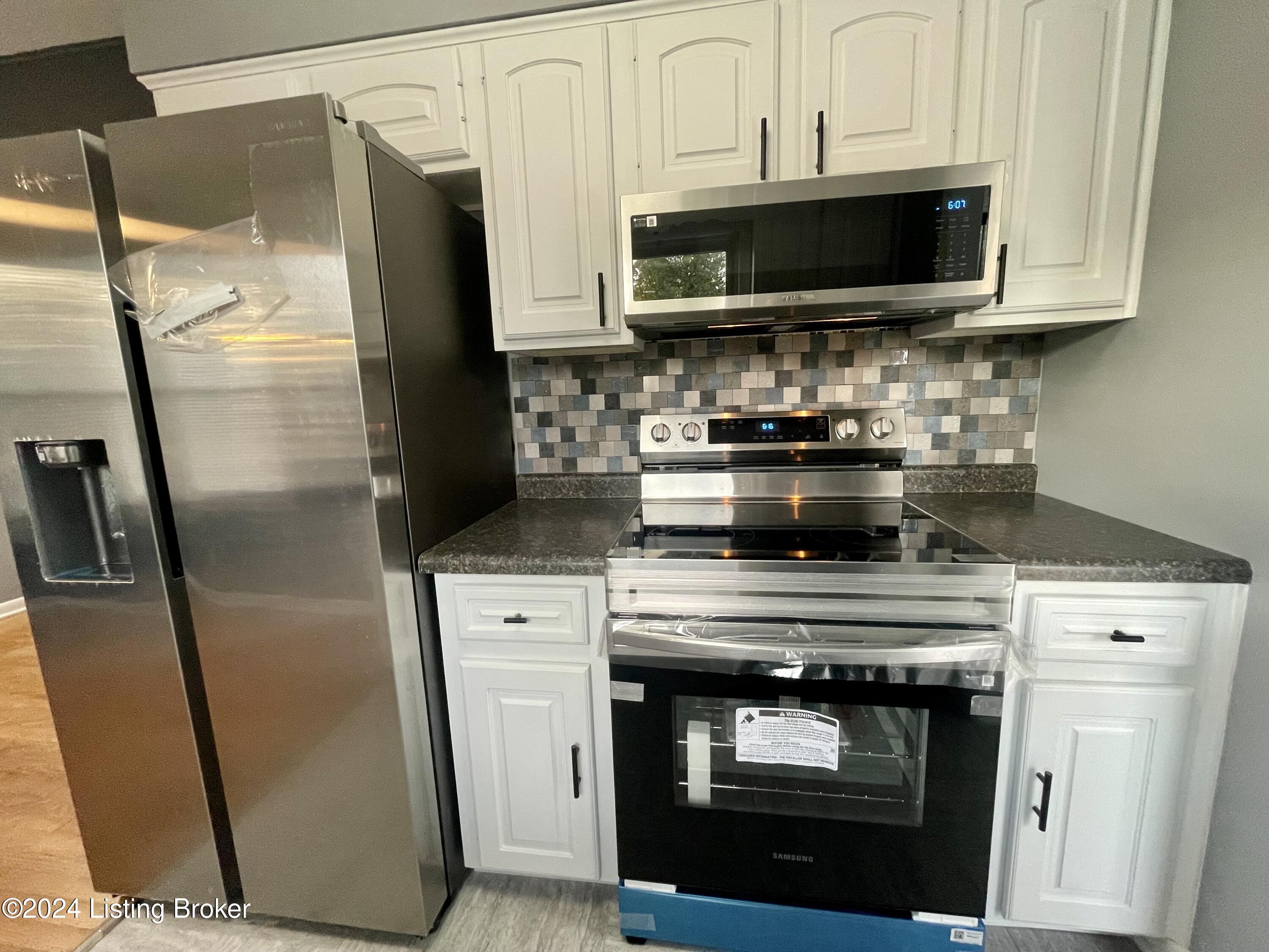 4102 Caven Ct