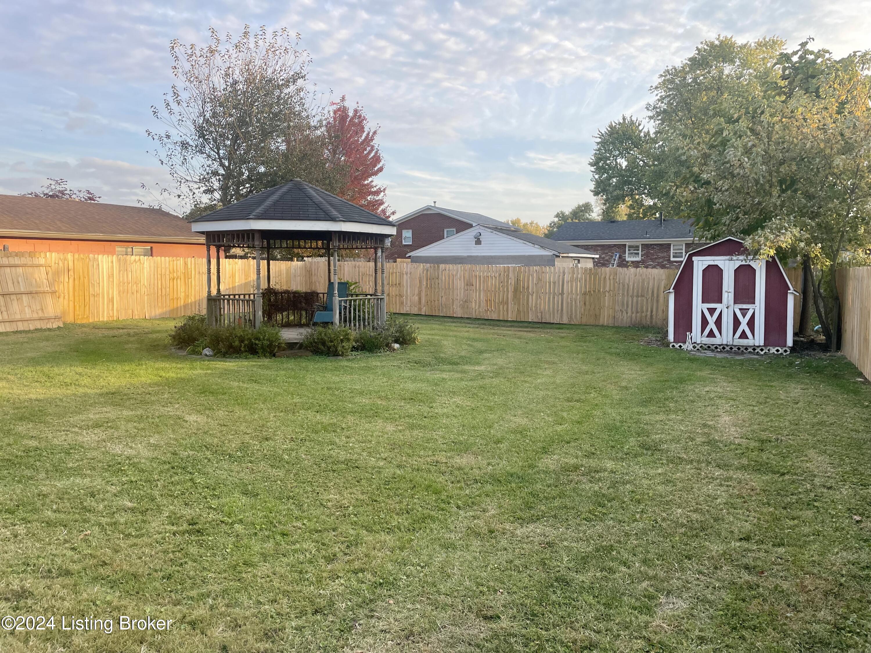 4102 Caven Ct