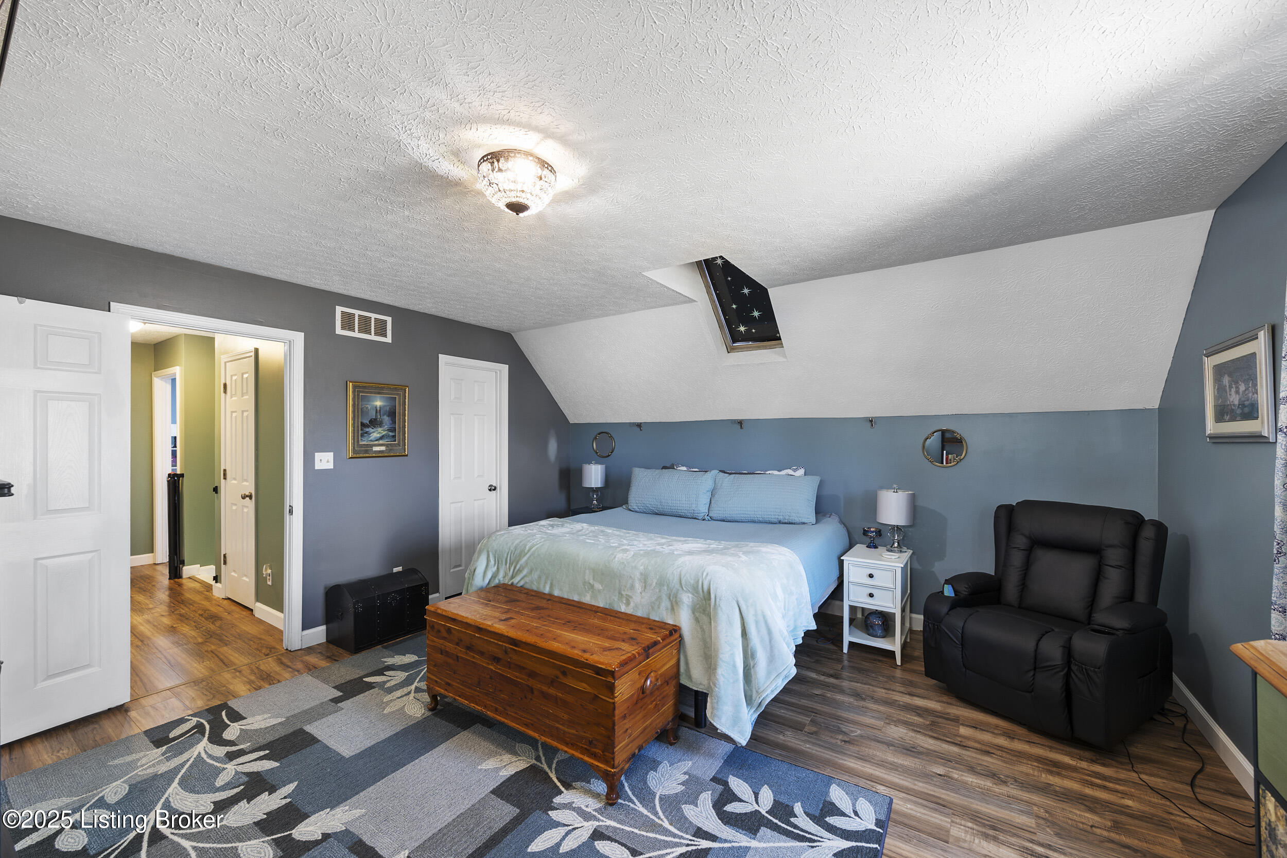 7409 Rome Beauty Pl
