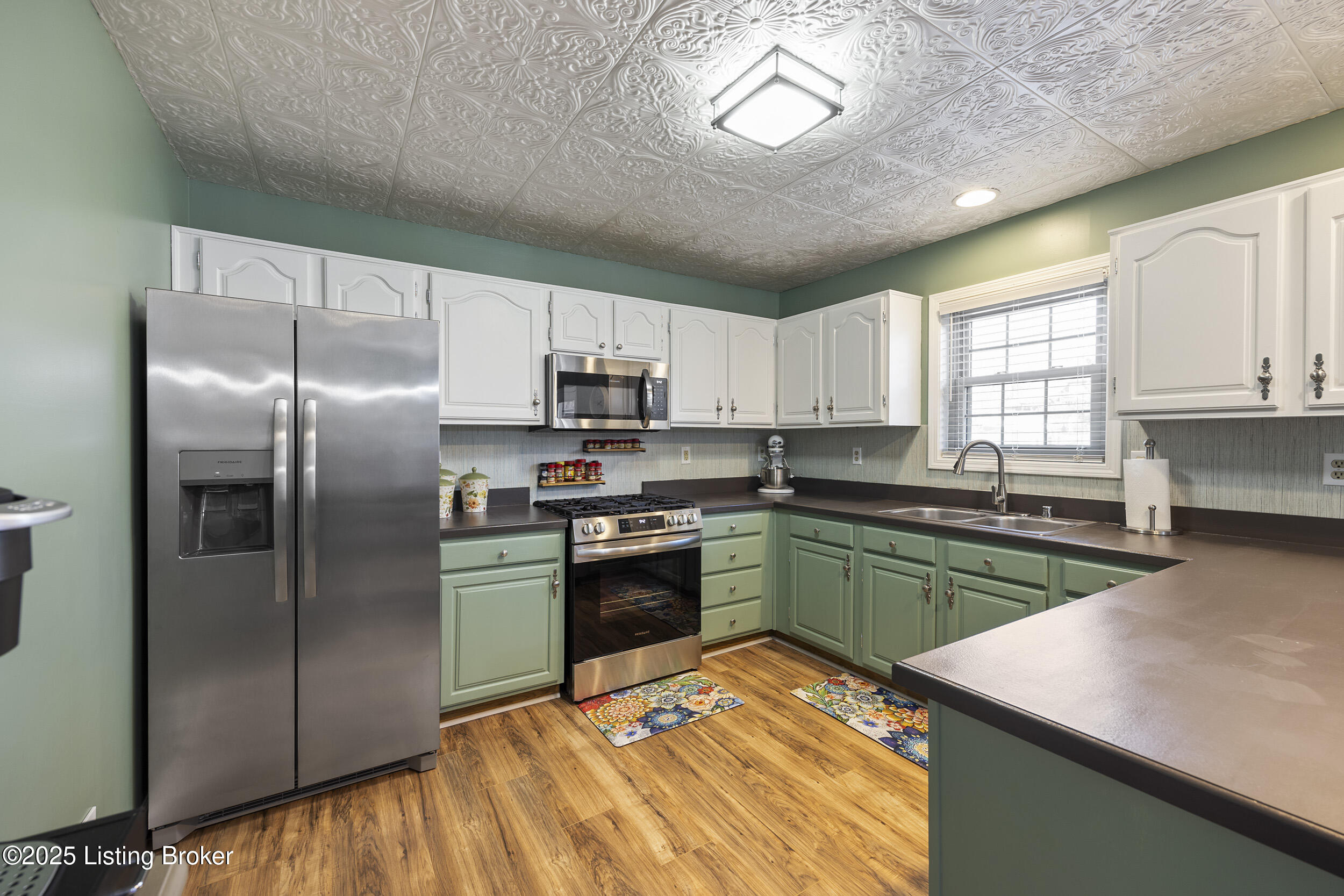 7409 Rome Beauty Pl