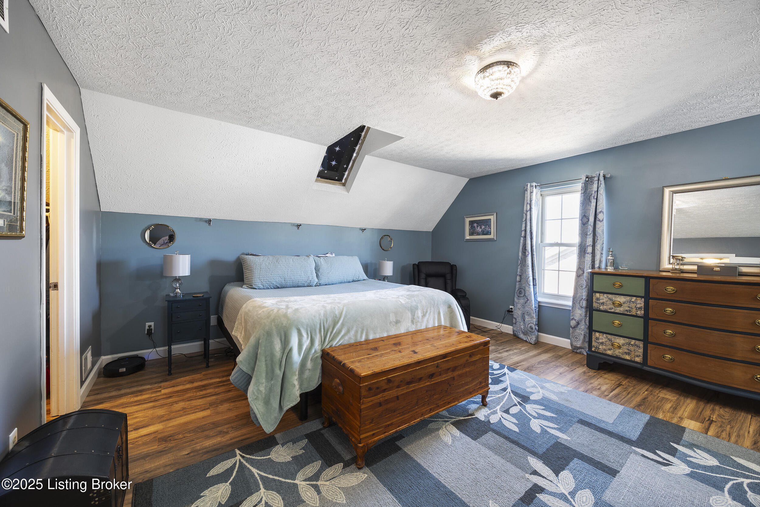 7409 Rome Beauty Pl
