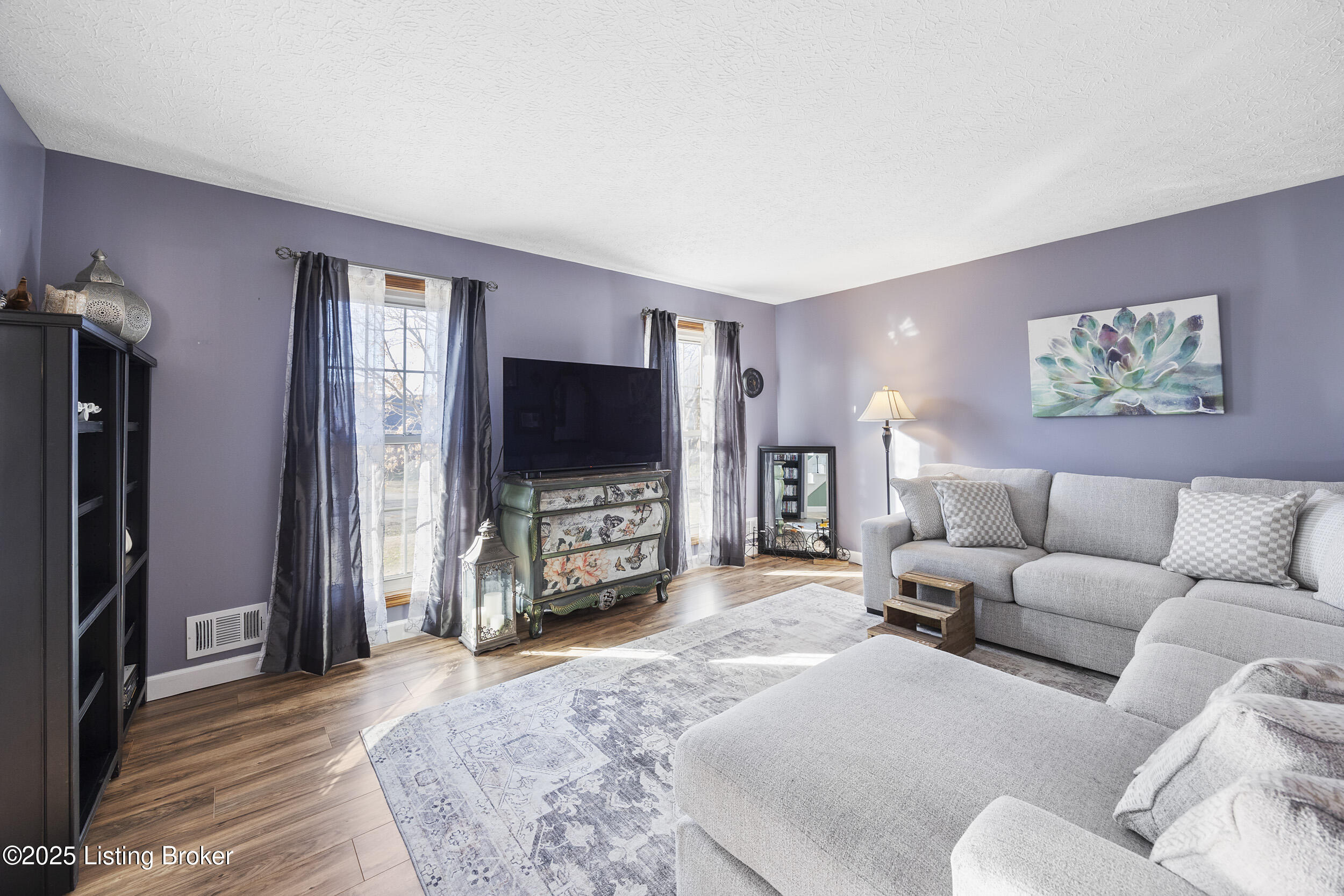 7409 Rome Beauty Pl