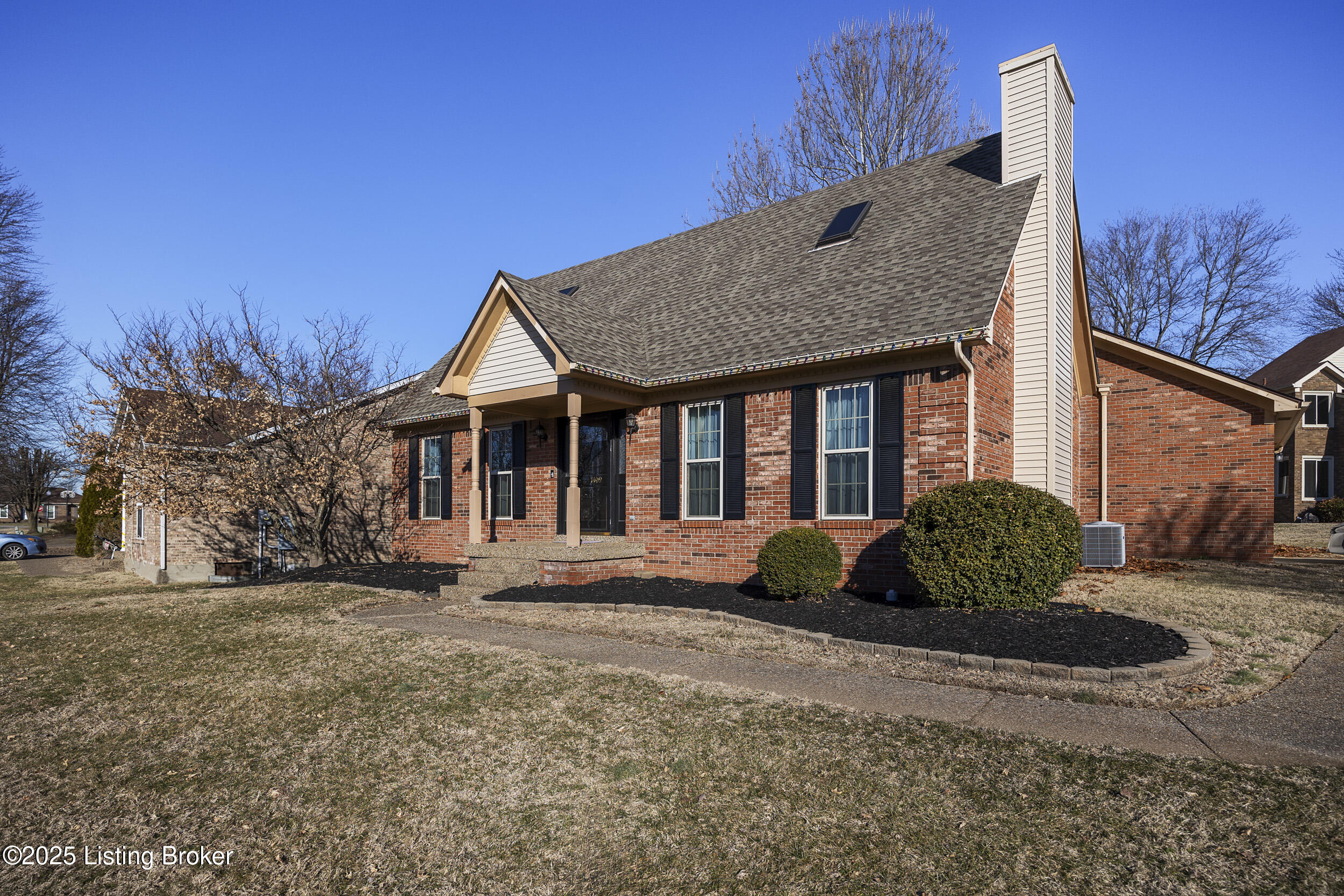 7409 Rome Beauty Pl