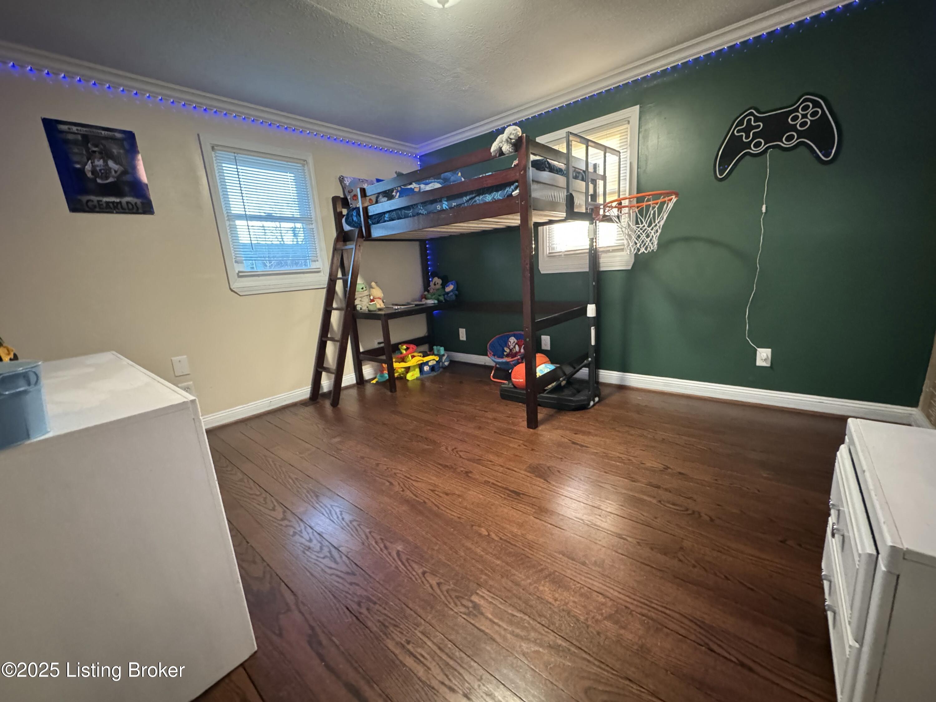 143 Harris Dr