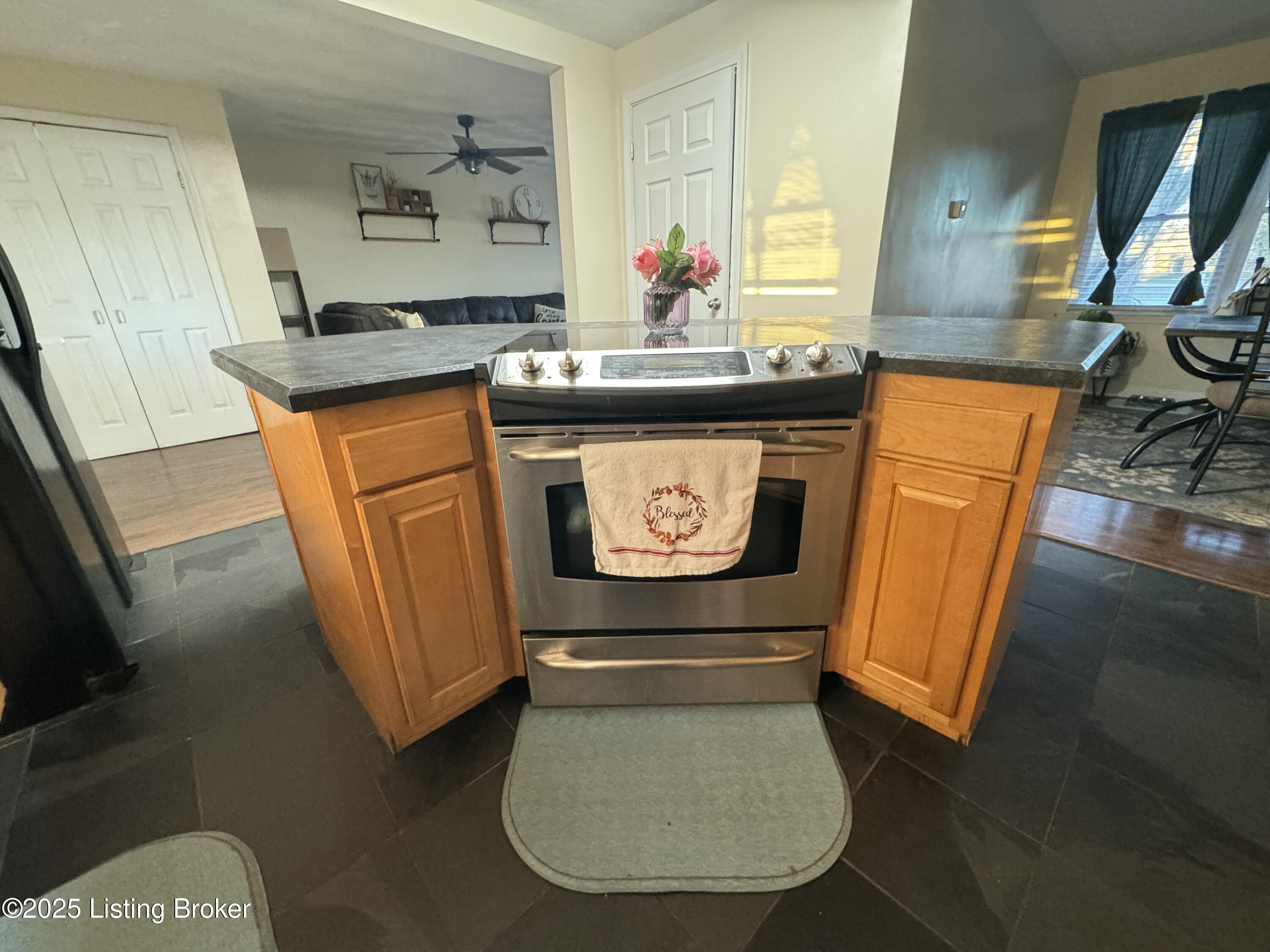 143 Harris Dr