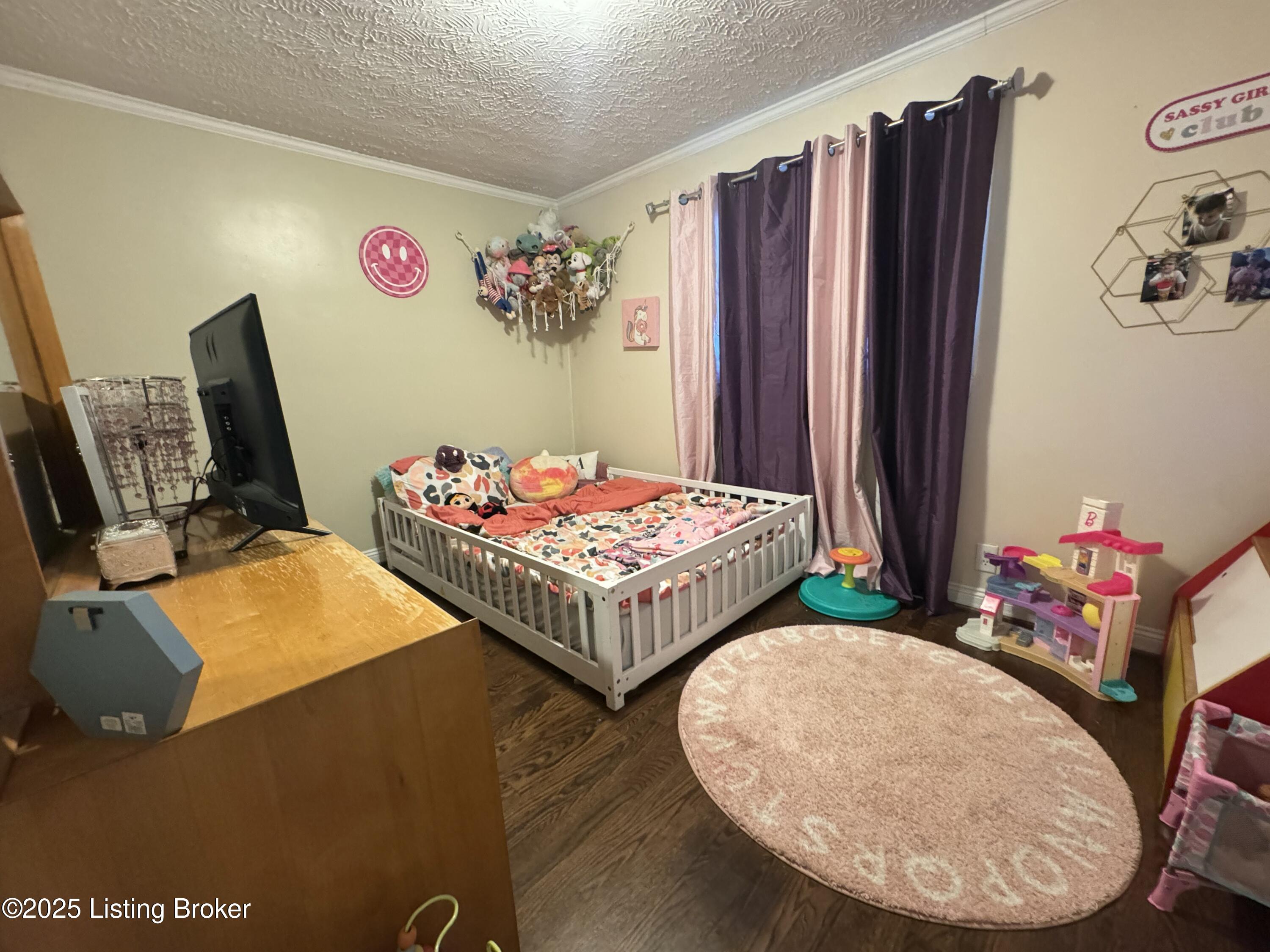 143 Harris Dr