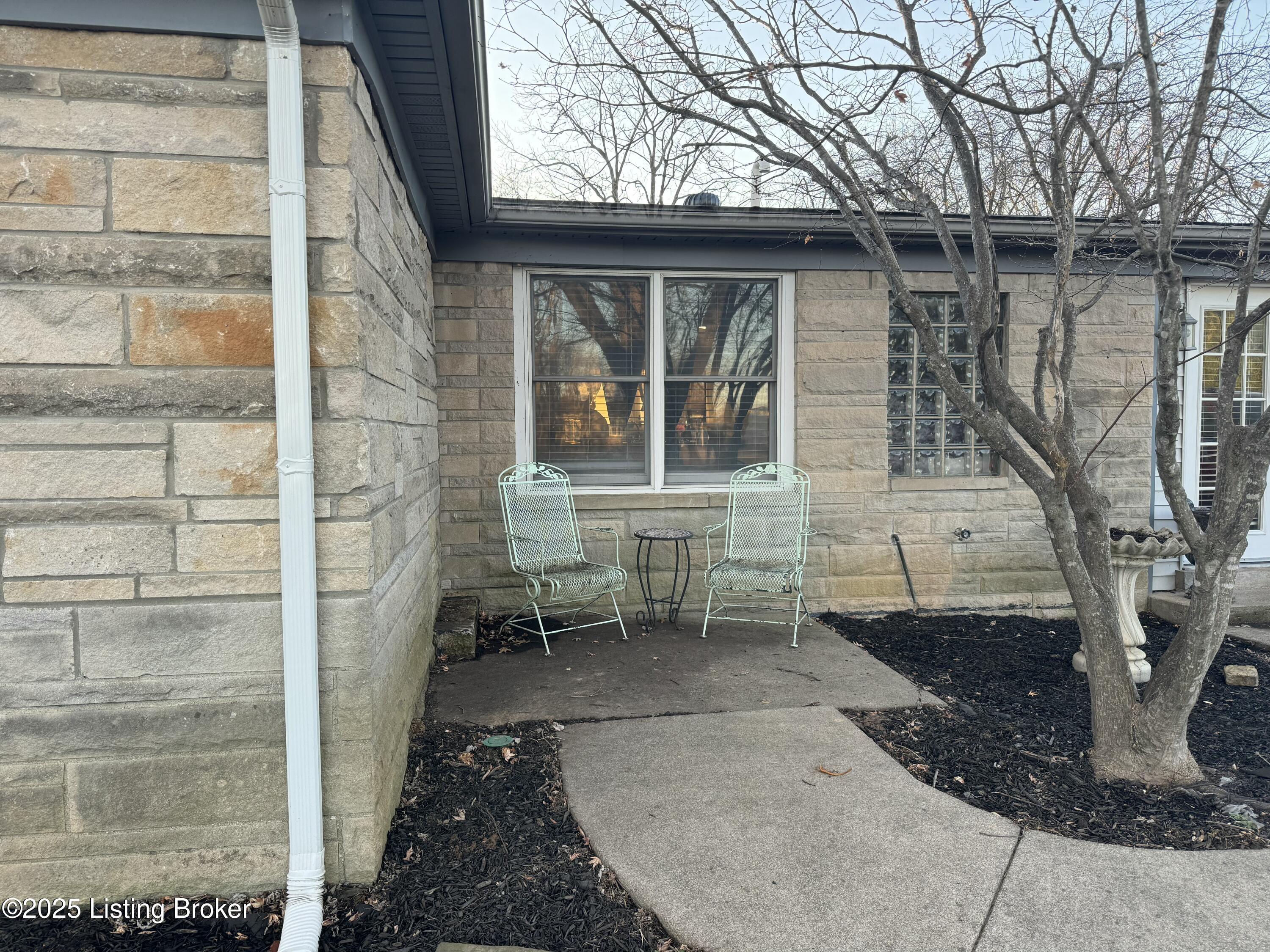 143 Harris Dr