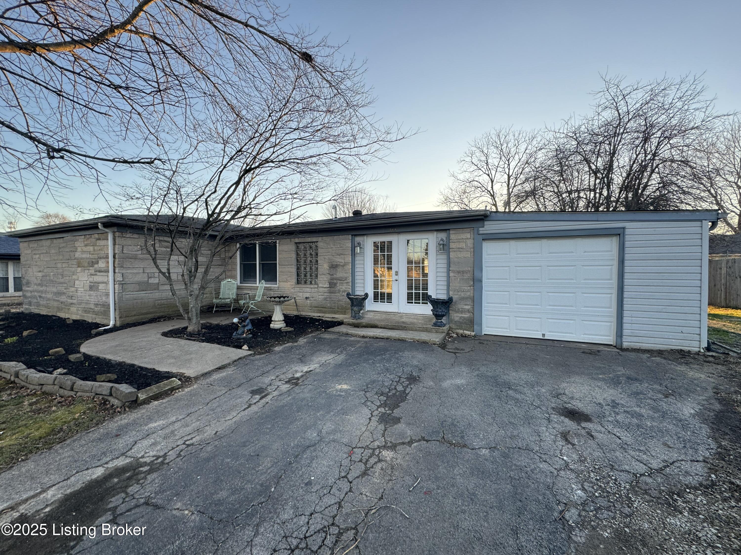 143 Harris Dr