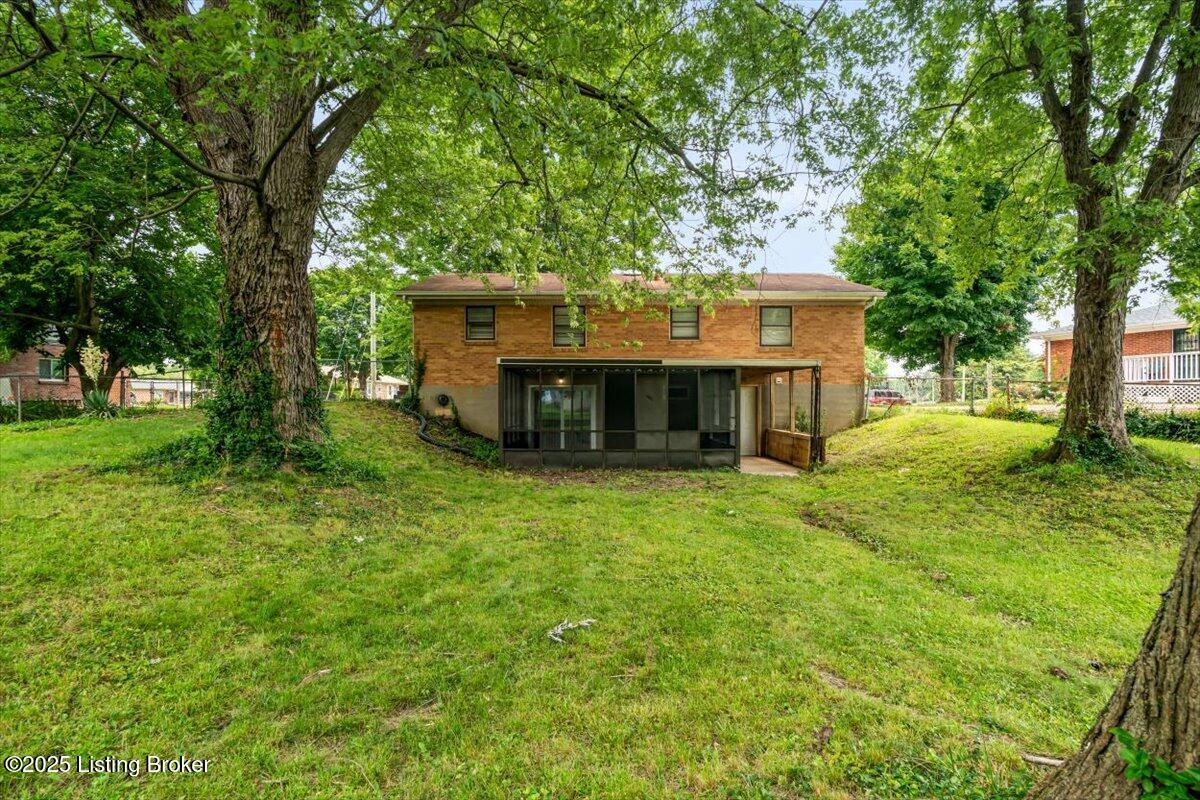 6706 Skyline Dr