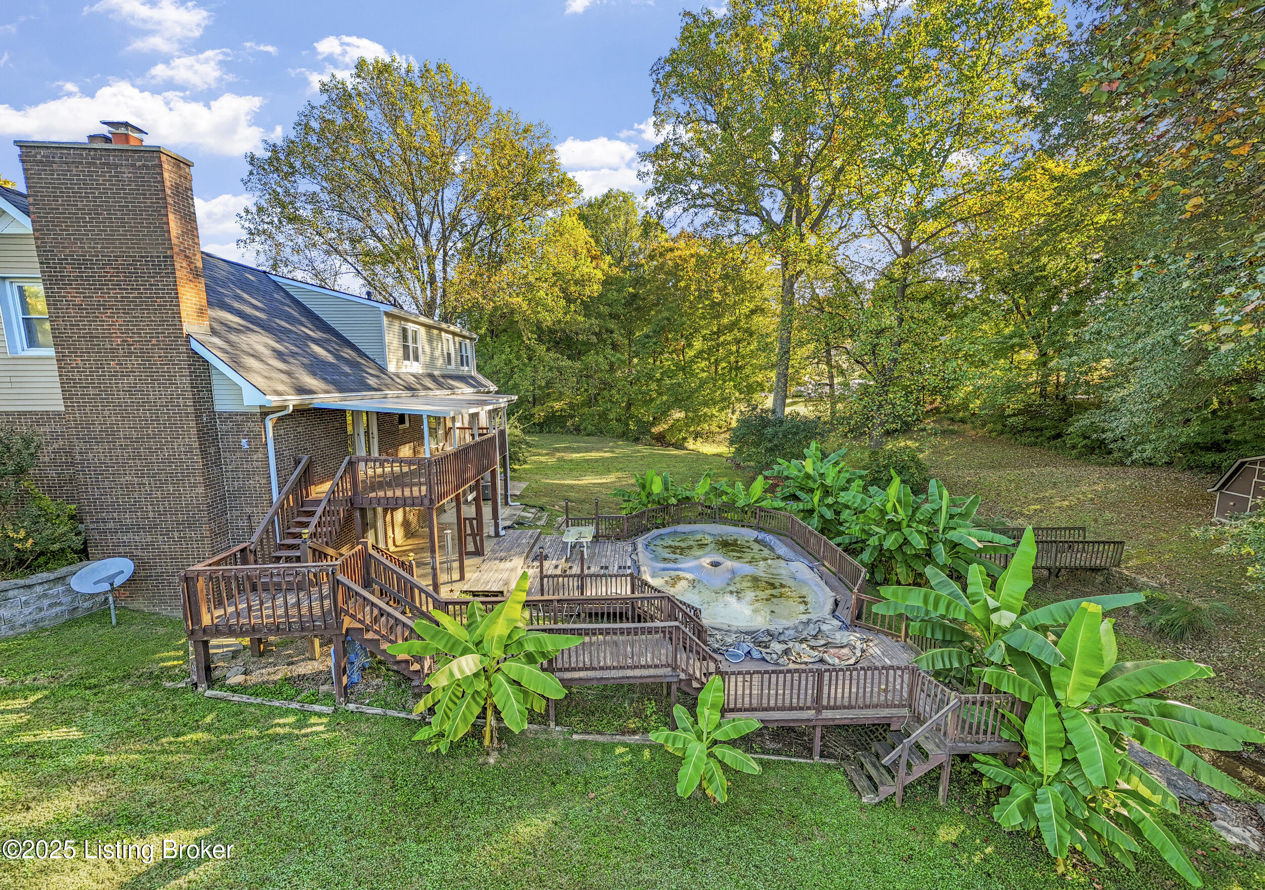 257 Topfield Rd