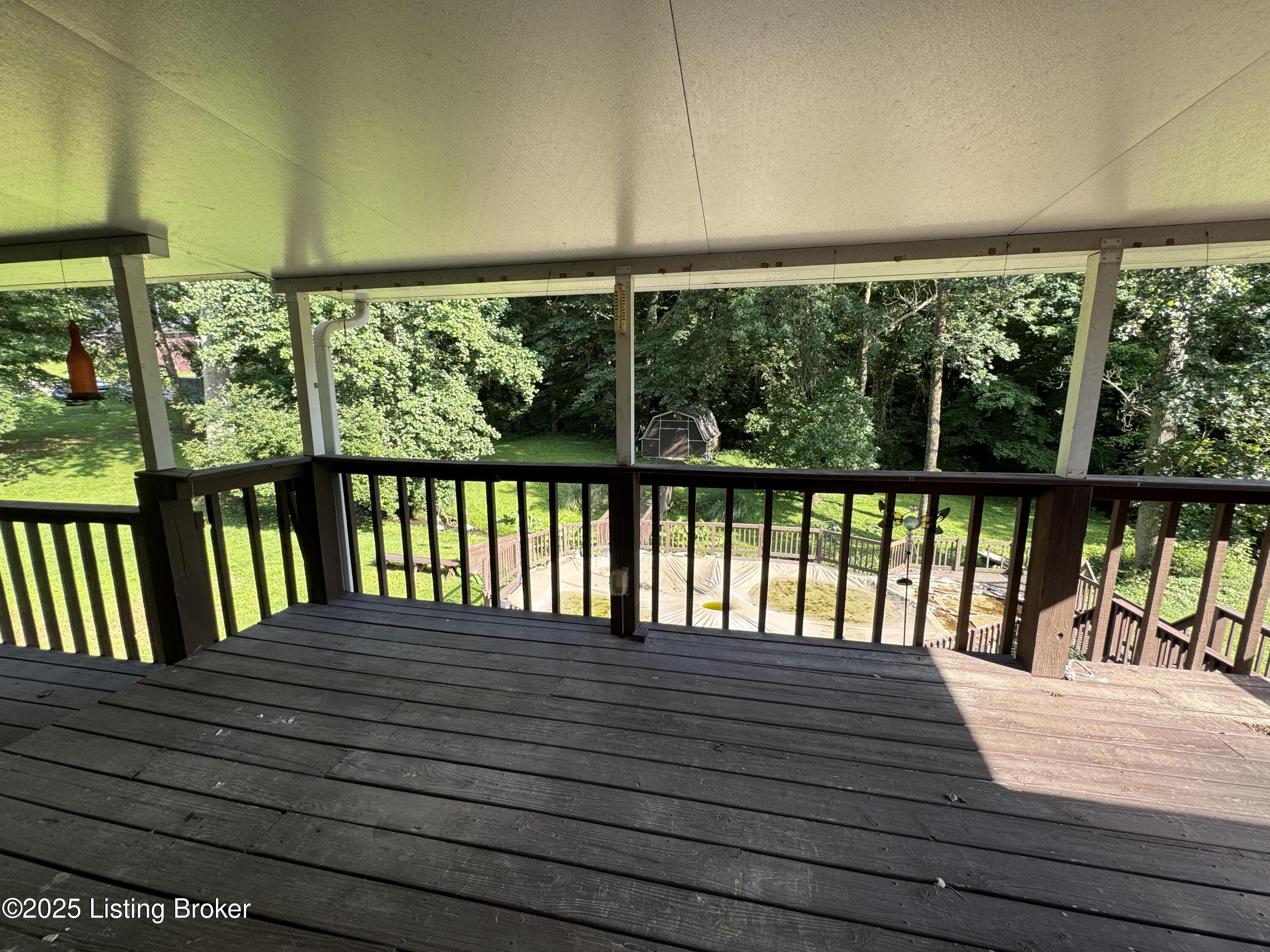 257 Topfield Rd