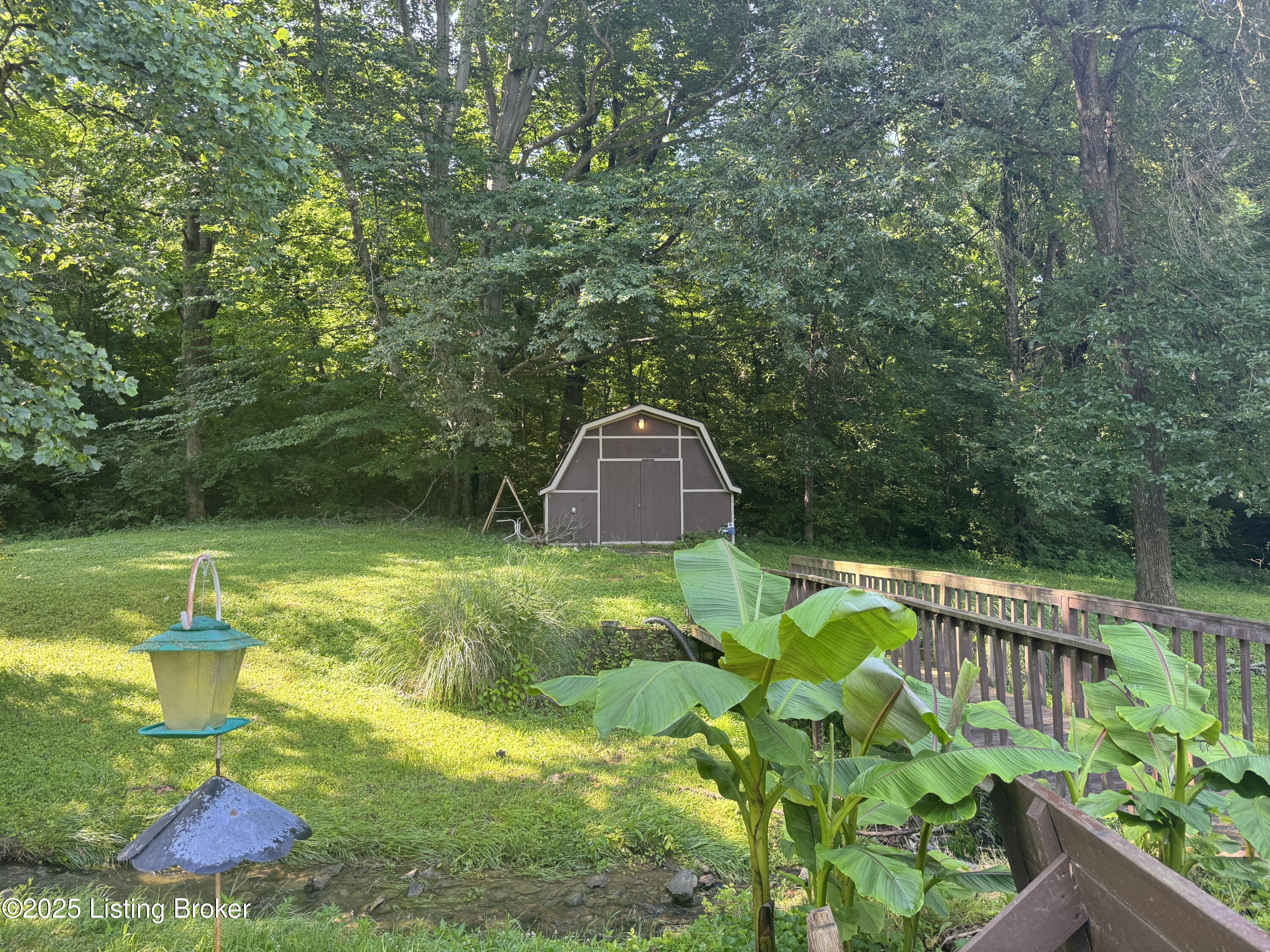 257 Topfield Rd