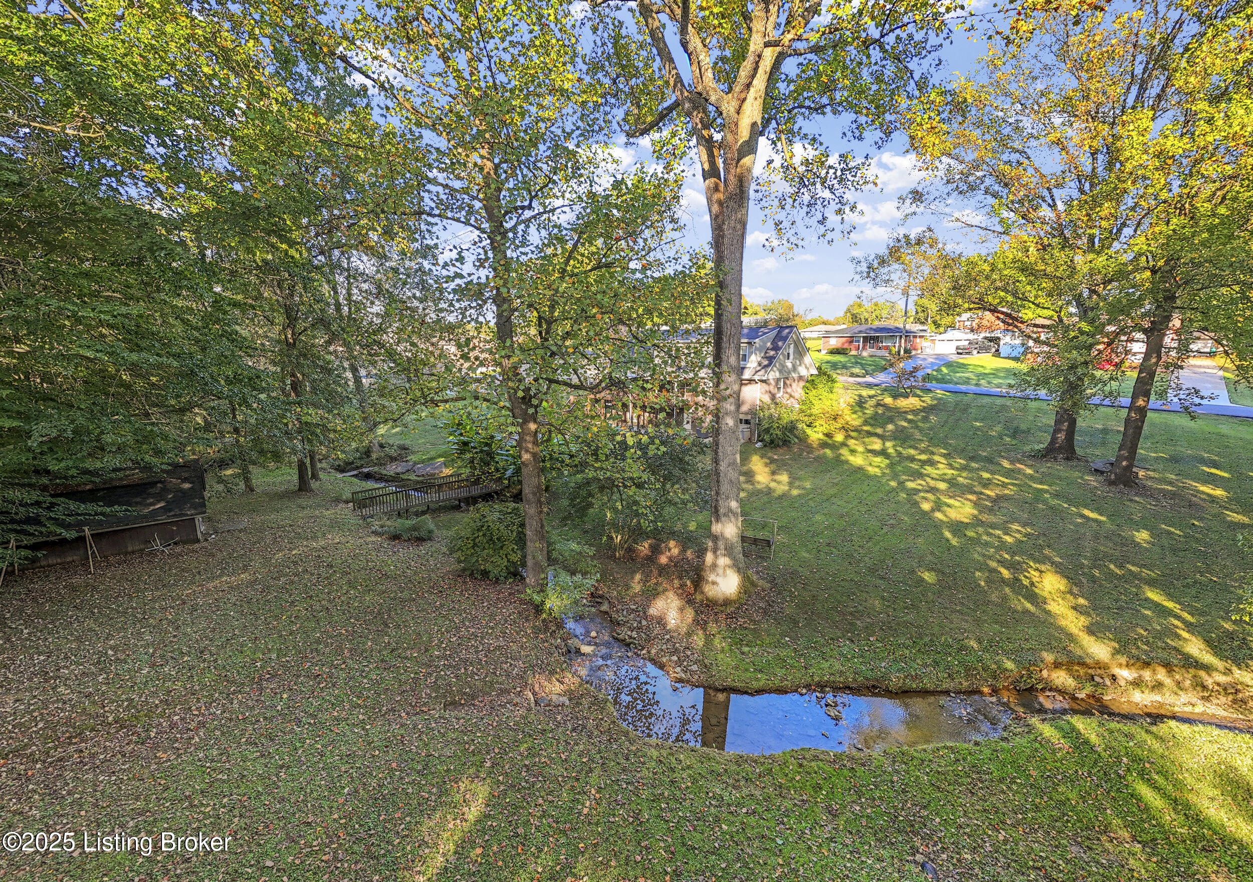 257 Topfield Rd
