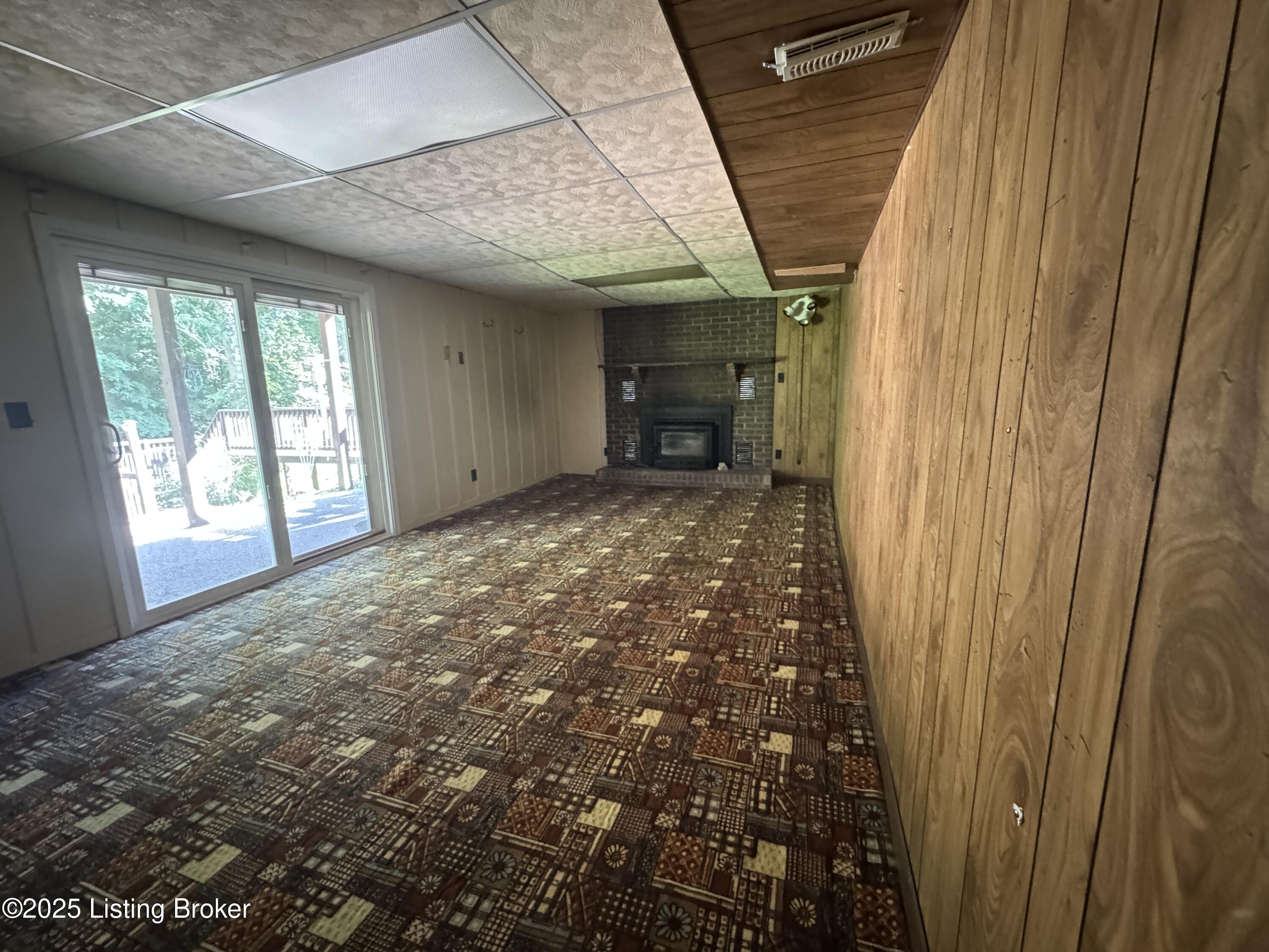 257 Topfield Rd