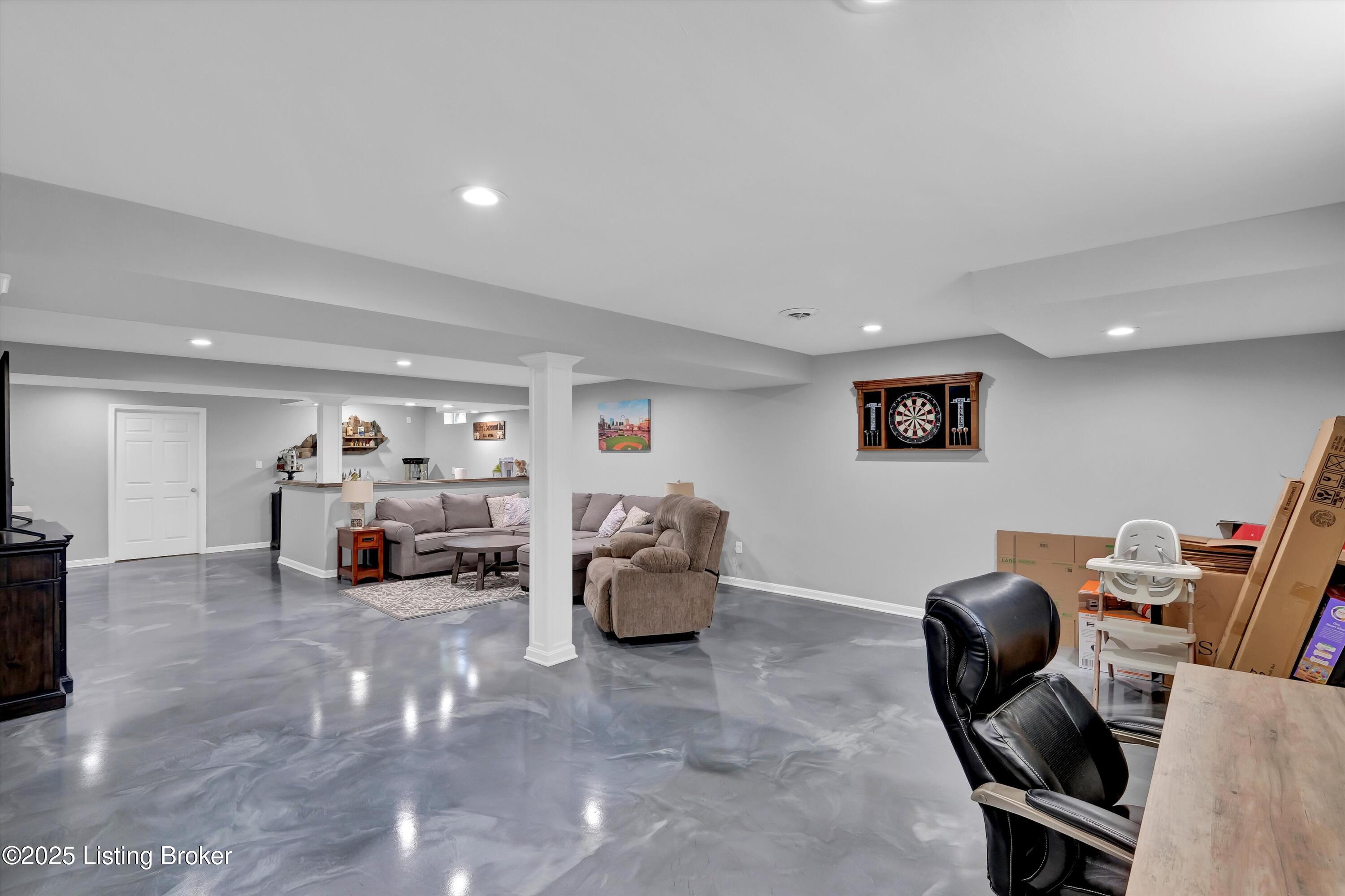 624 Circle Valley Dr