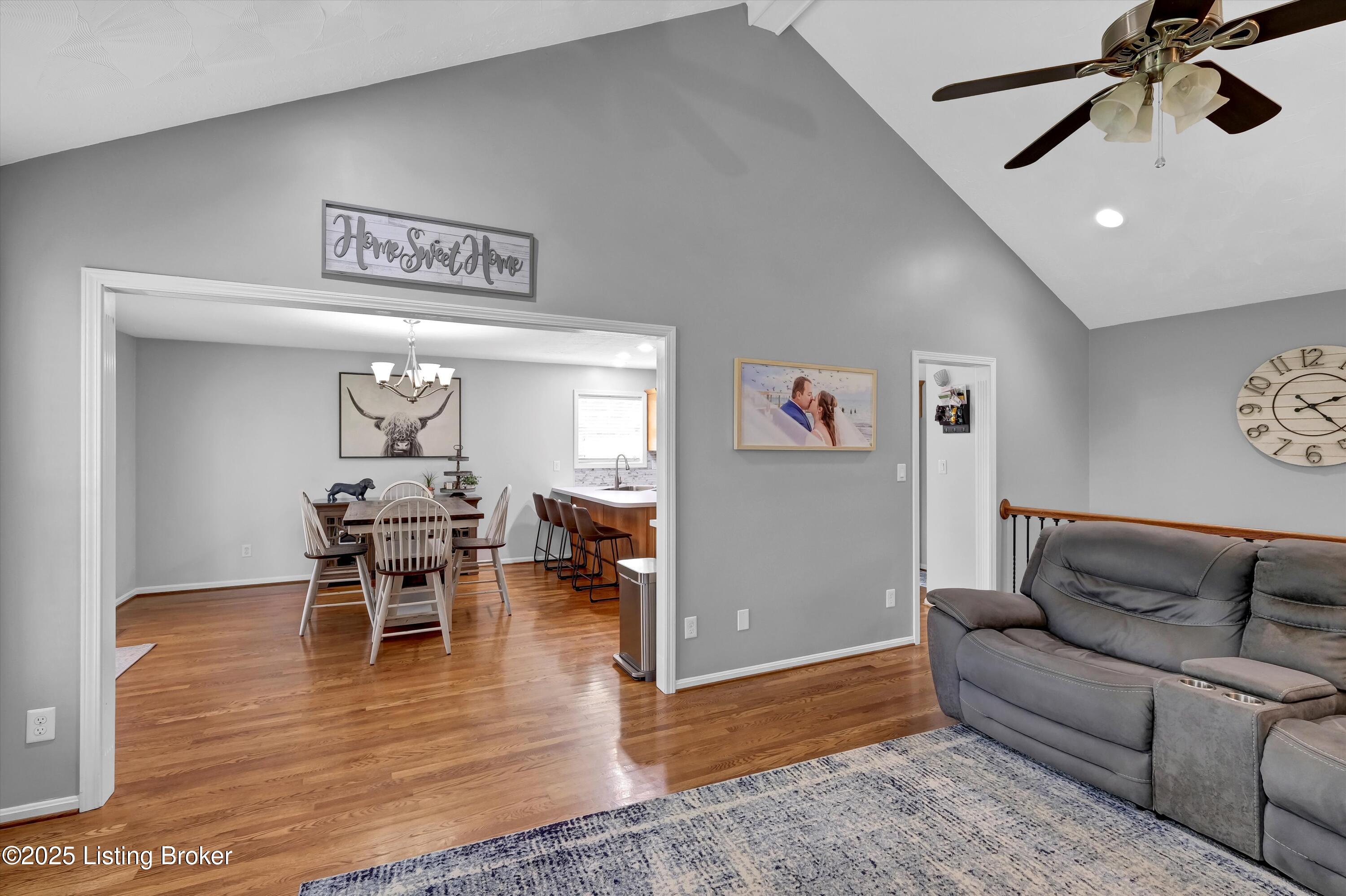 624 Circle Valley Dr