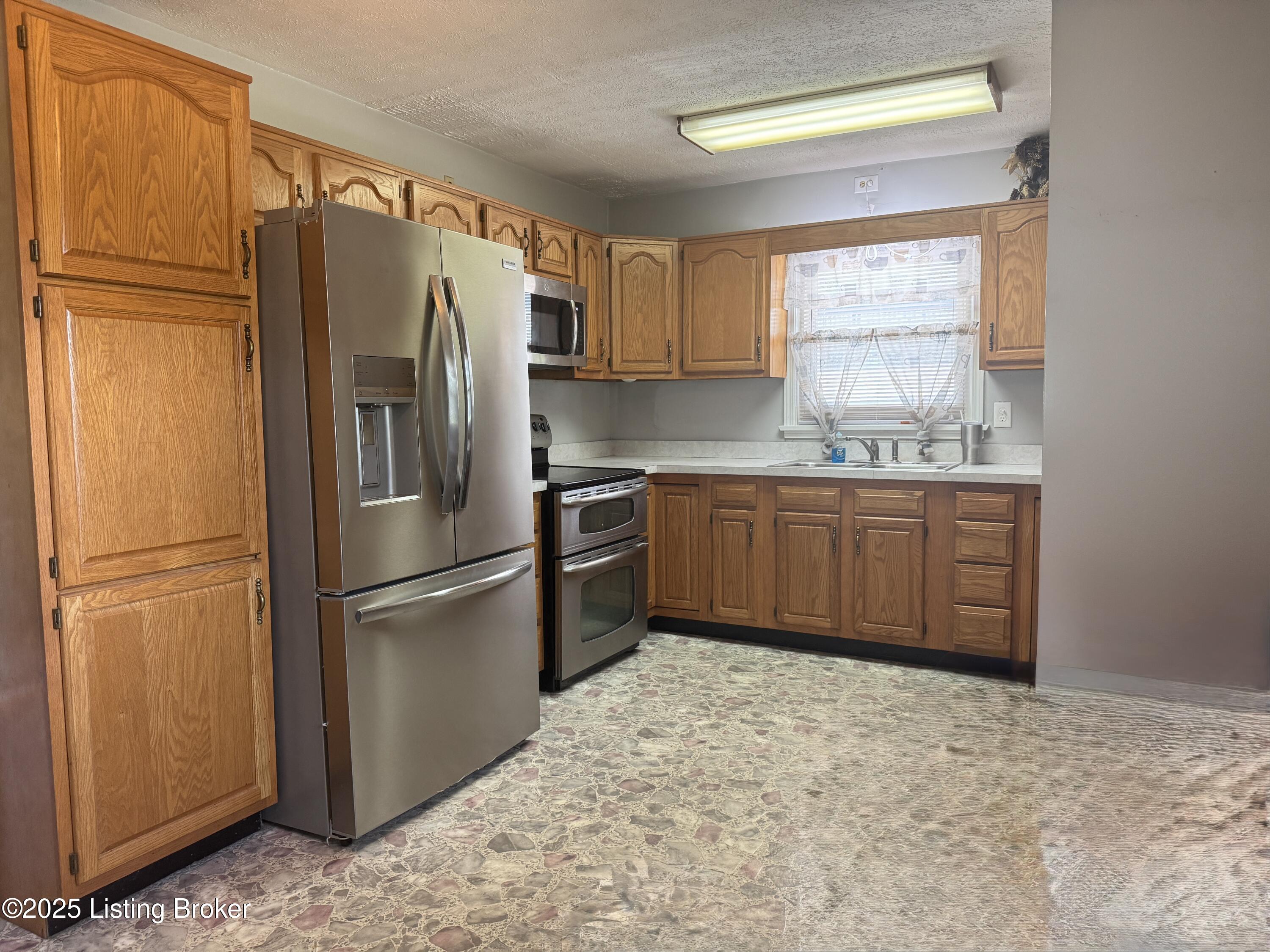 8929 Brown Austin Rd