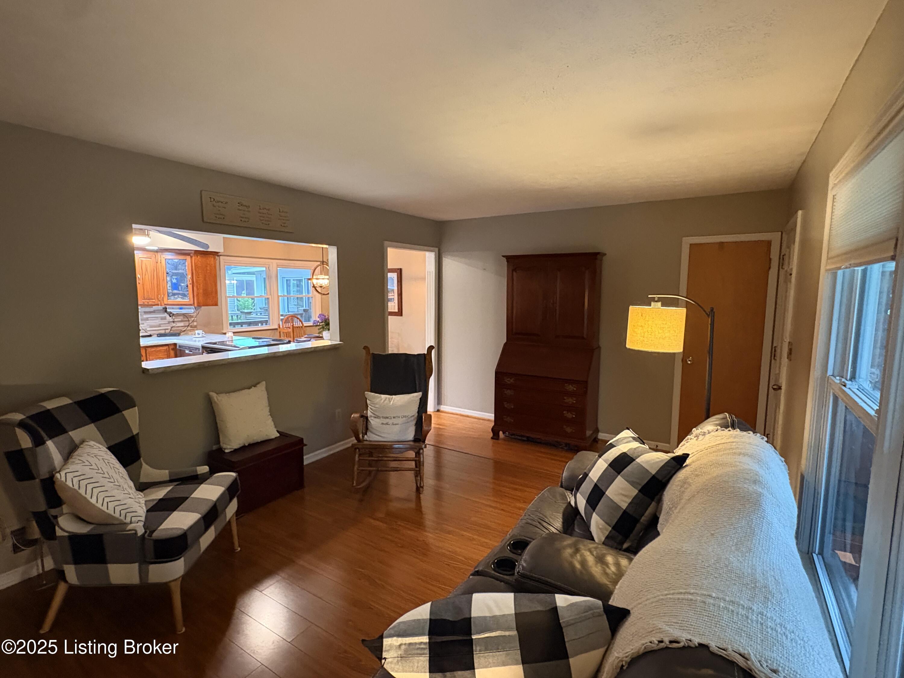 10210 Eve Dr