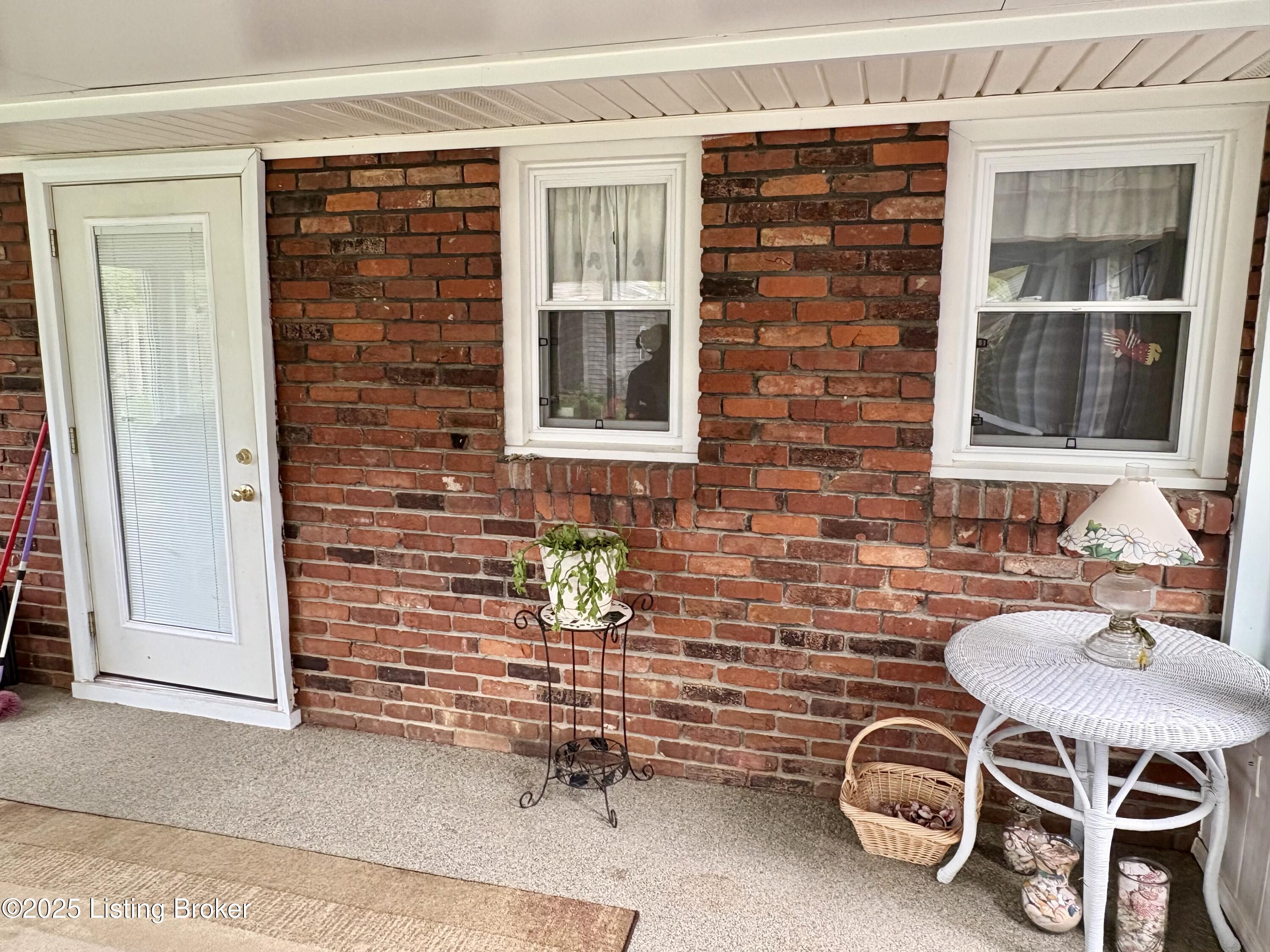 10210 Eve Dr