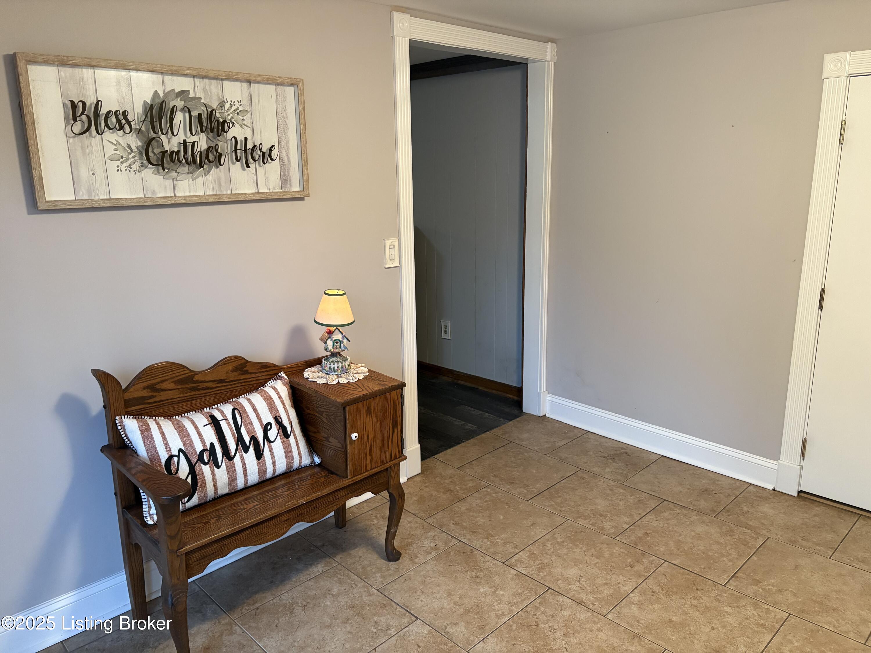 10210 Eve Dr