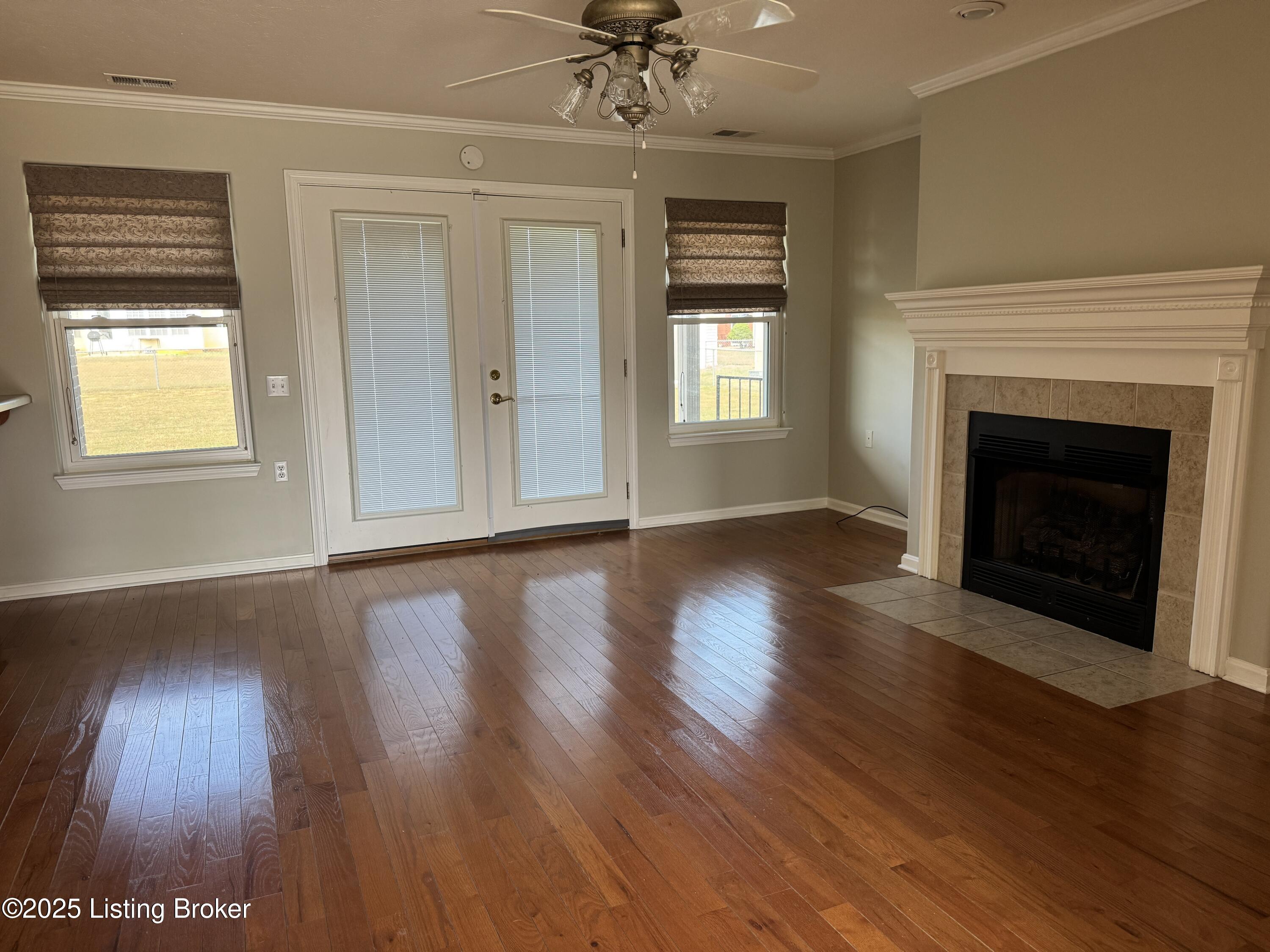200 Emmaus Cir
