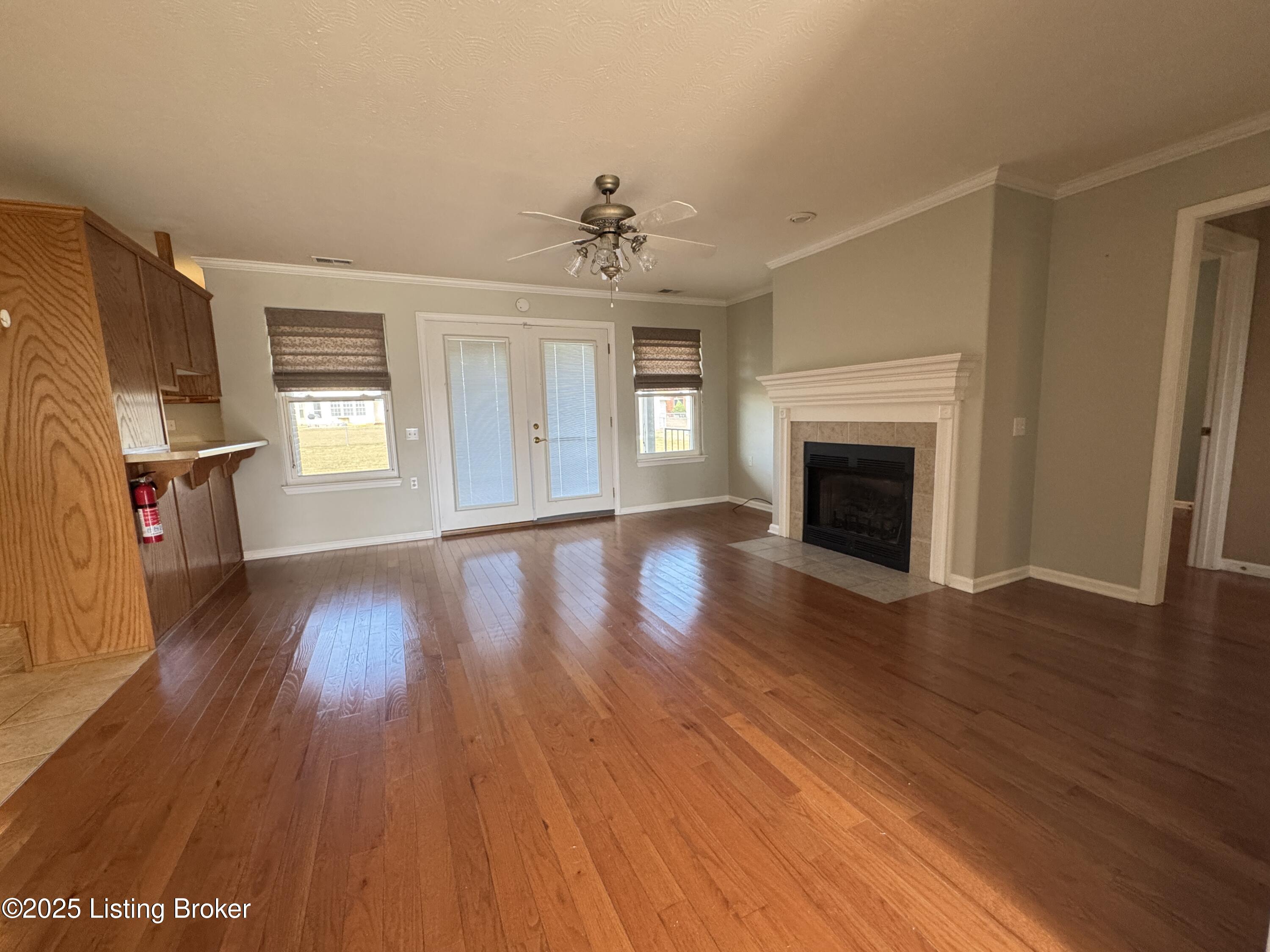 200 Emmaus Cir