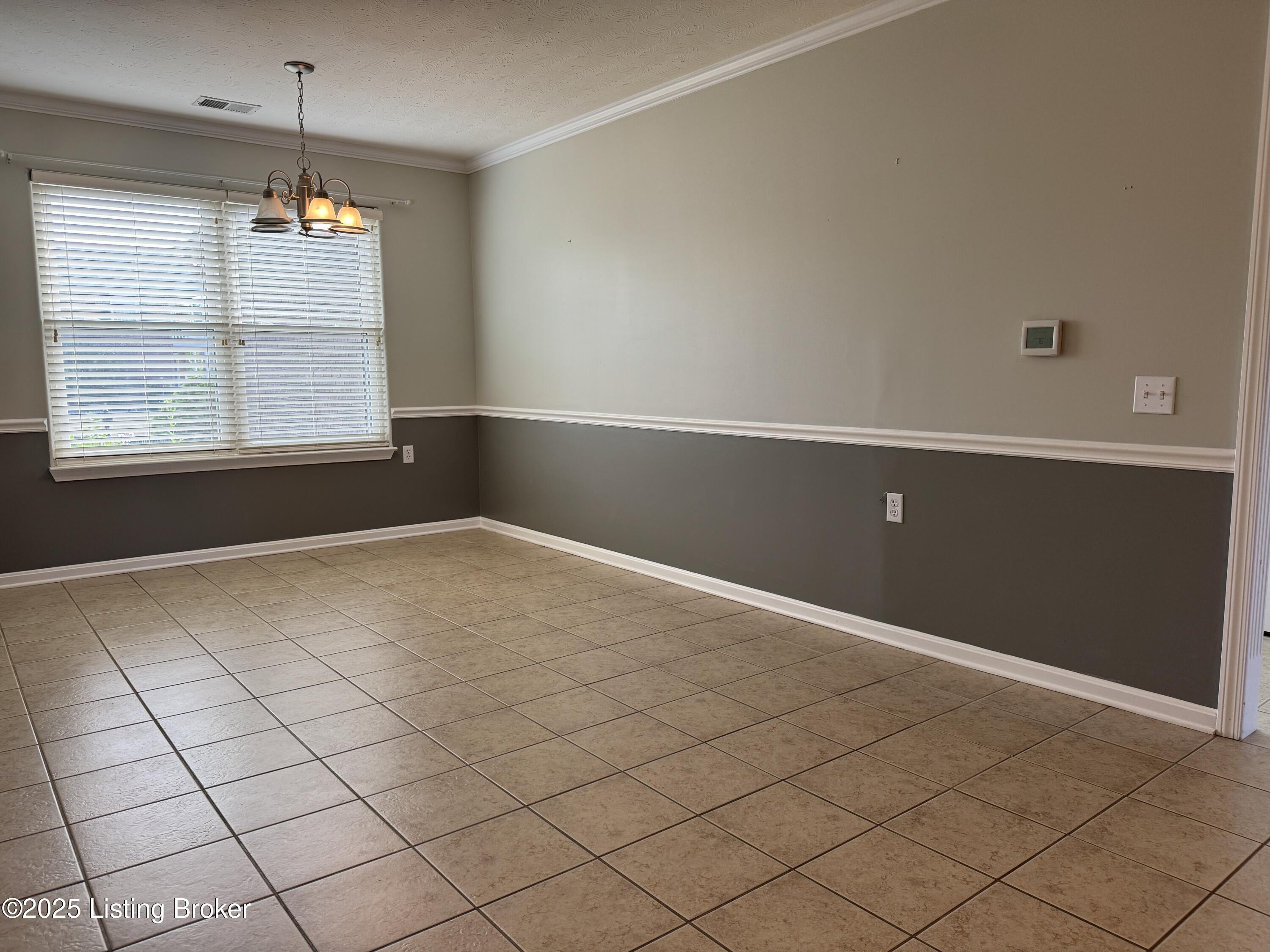 200 Emmaus Cir