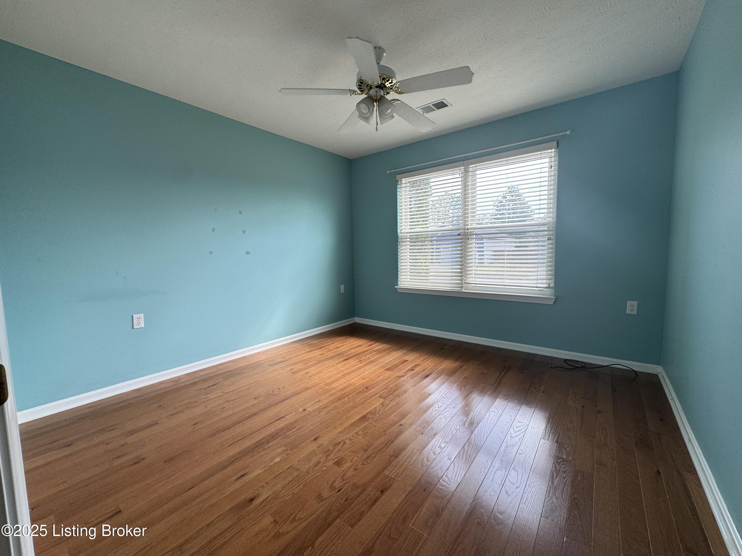 200 Emmaus Cir