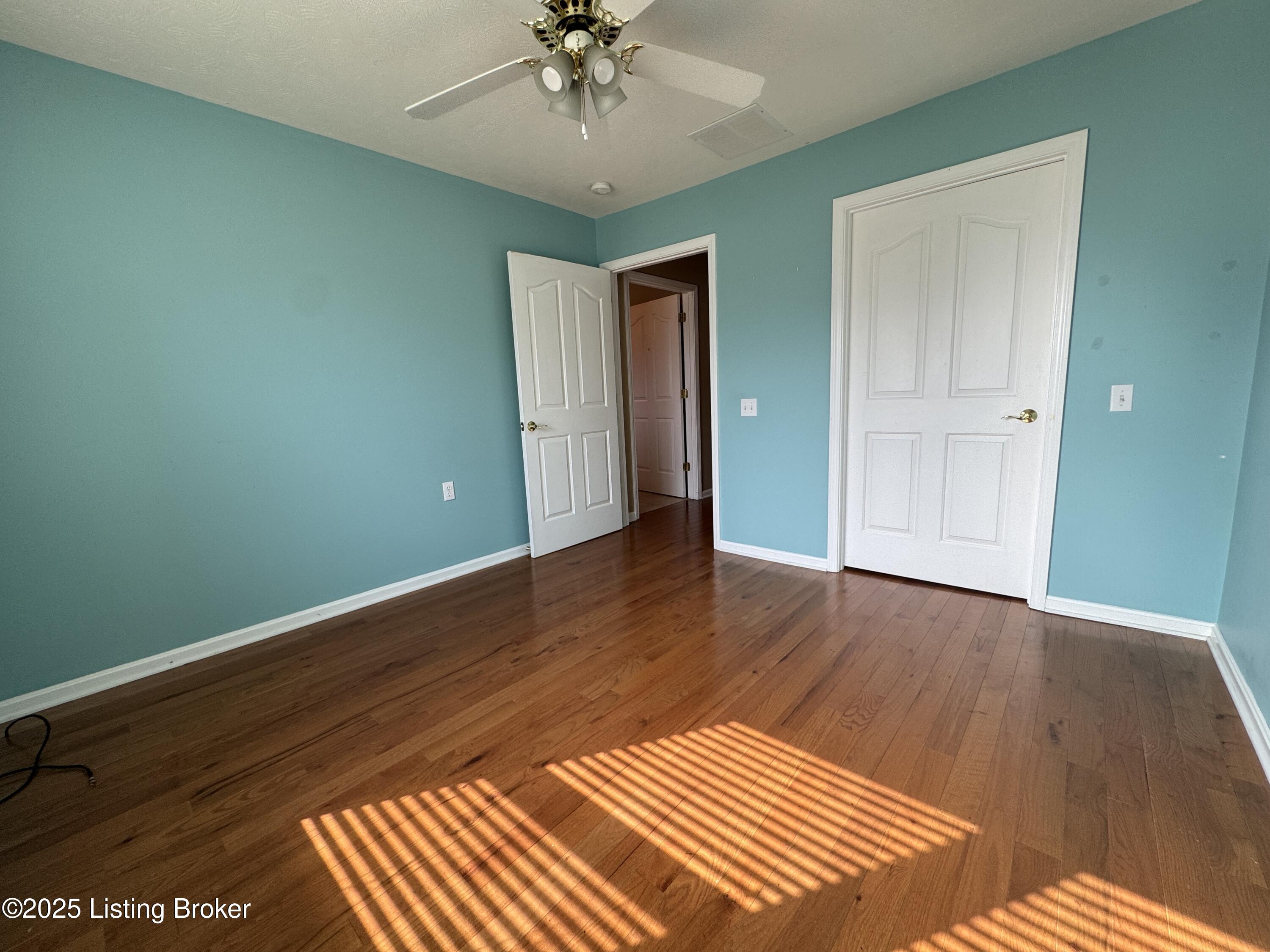 200 Emmaus Cir