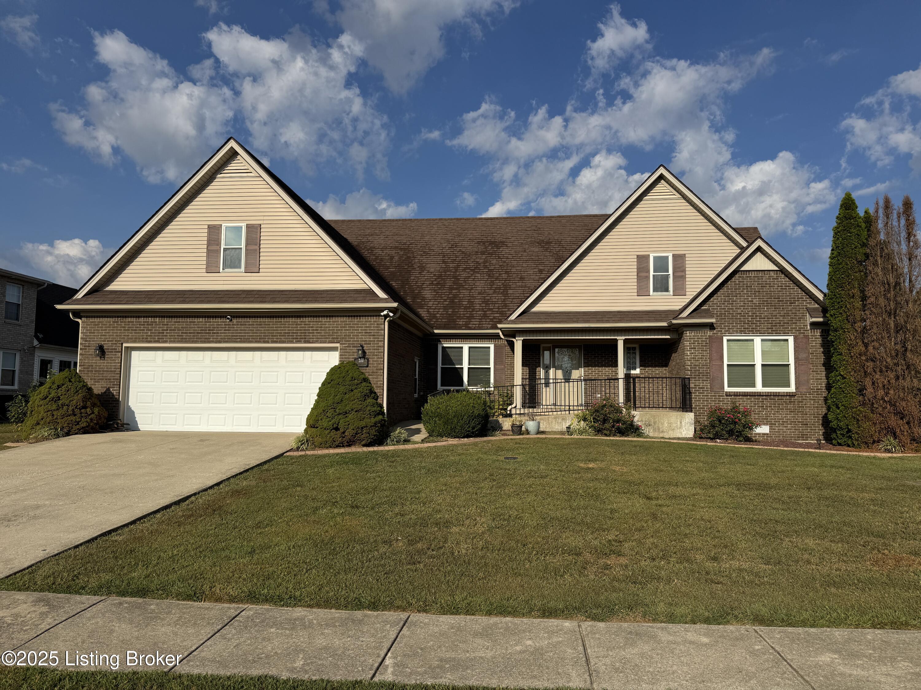 200 Emmaus Cir