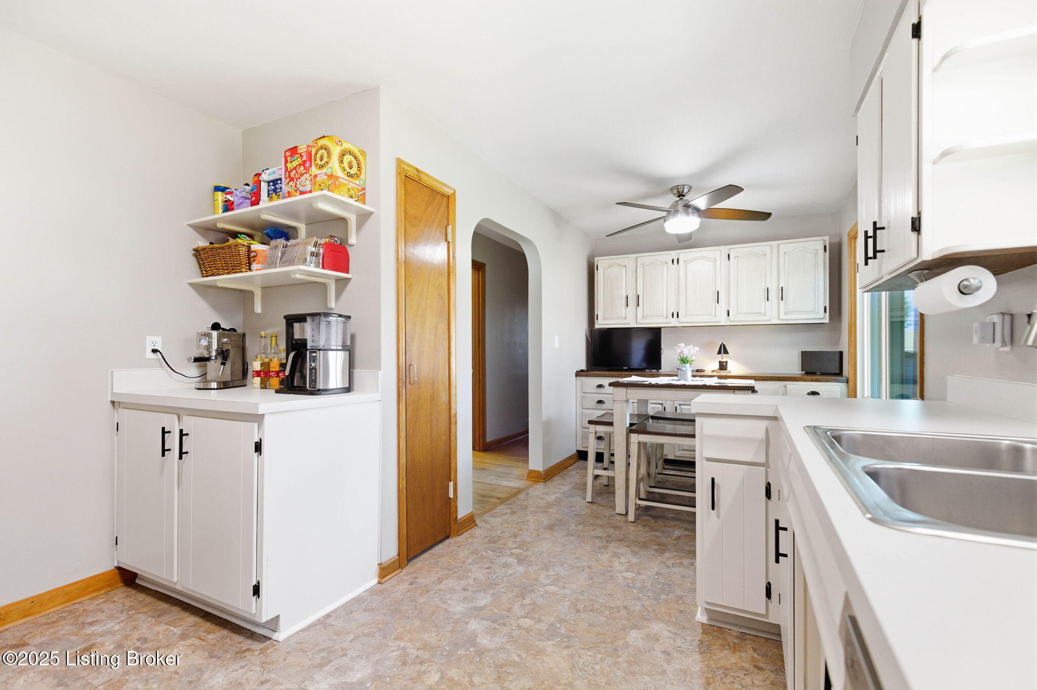 5407 Pamela Dr
