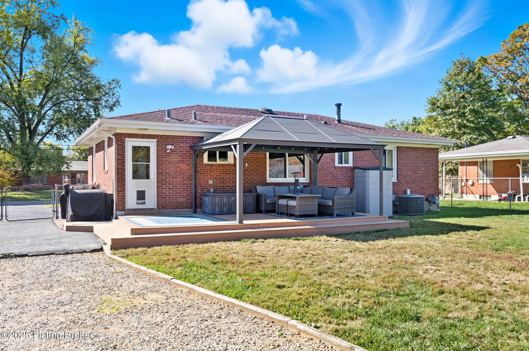 5407 Pamela Dr