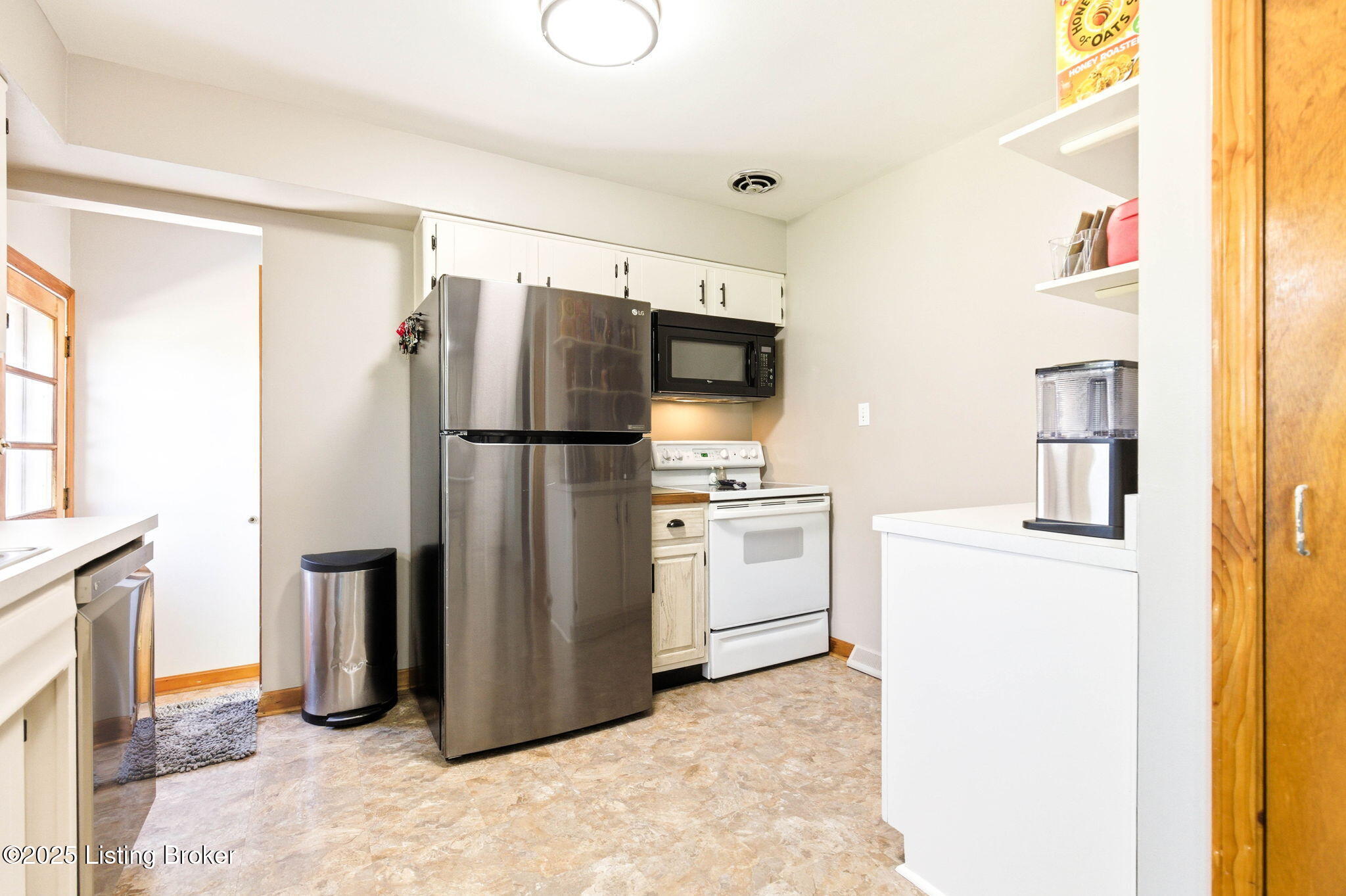 5407 Pamela Dr