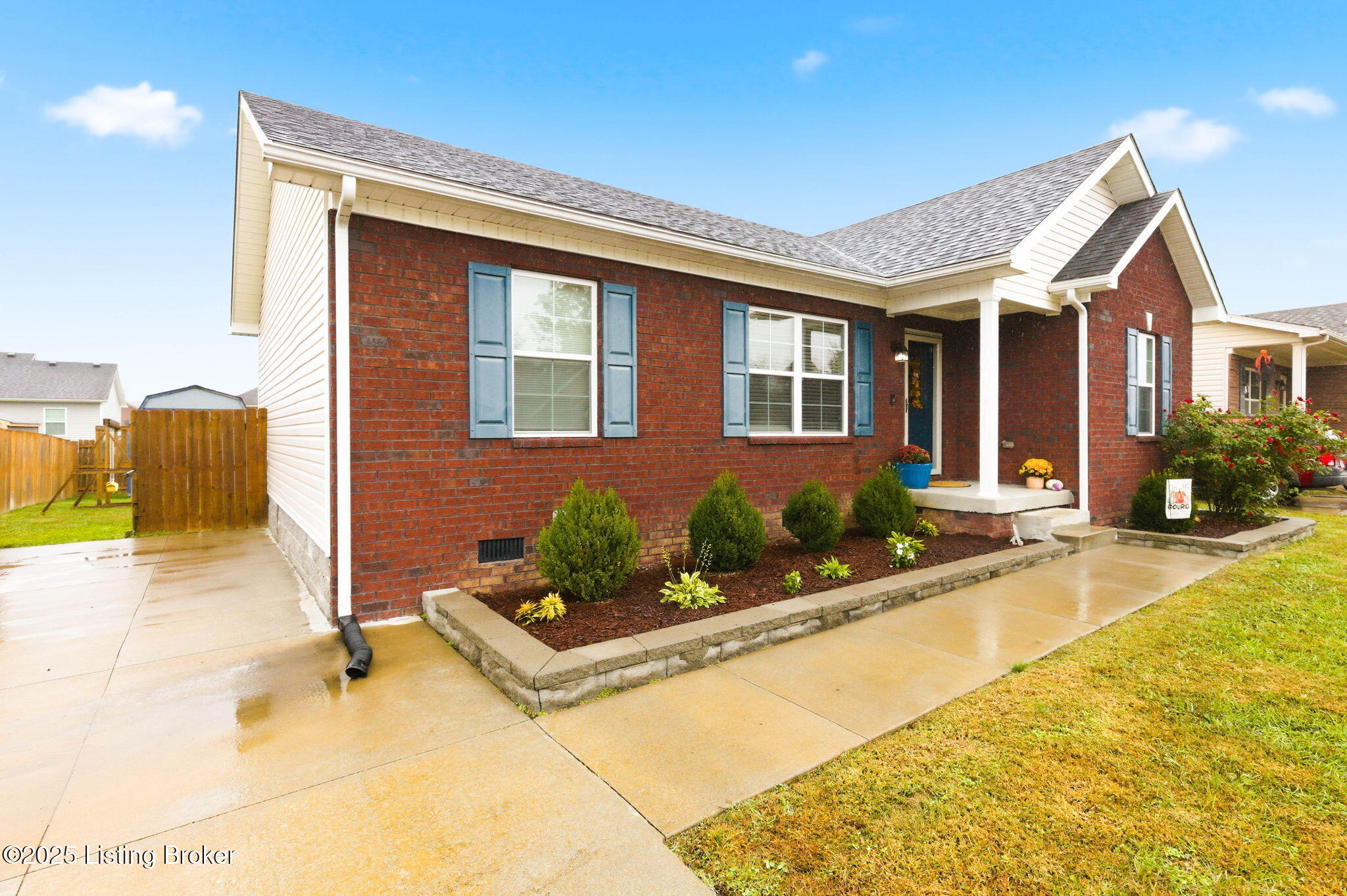 923 Tecumseh Dr