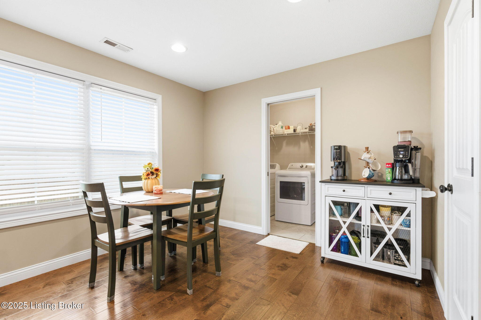 923 Tecumseh Dr